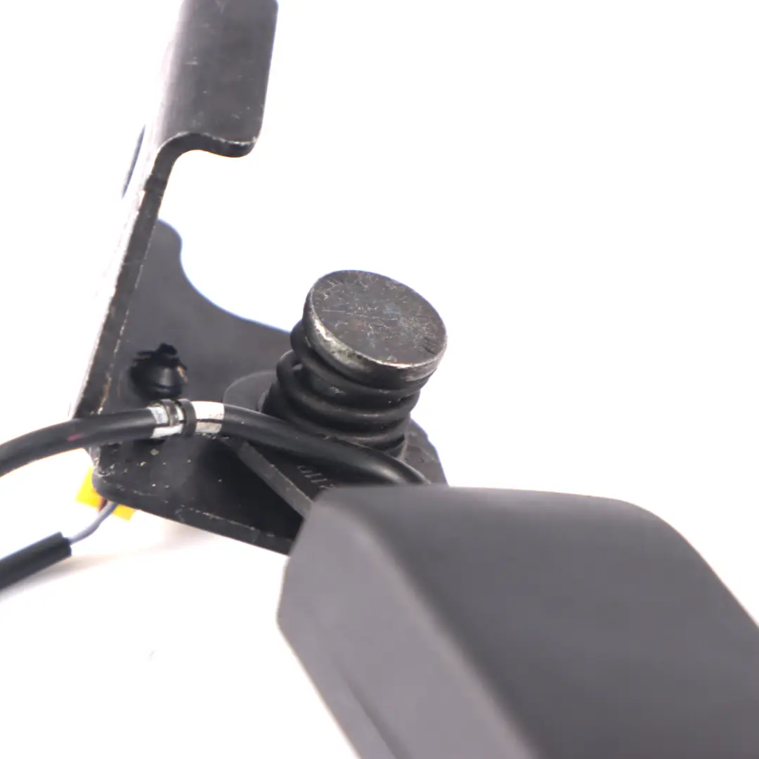 Chiusura sedili Mercedes W246 Sedili posteriori Fibbia sinistra per con numero di parte A2468603169 Chiusura sedili Mercedes W246 Sedili posteriori Fibbia sinistra - SKU A2468603169 - Numero di parte A2468603169