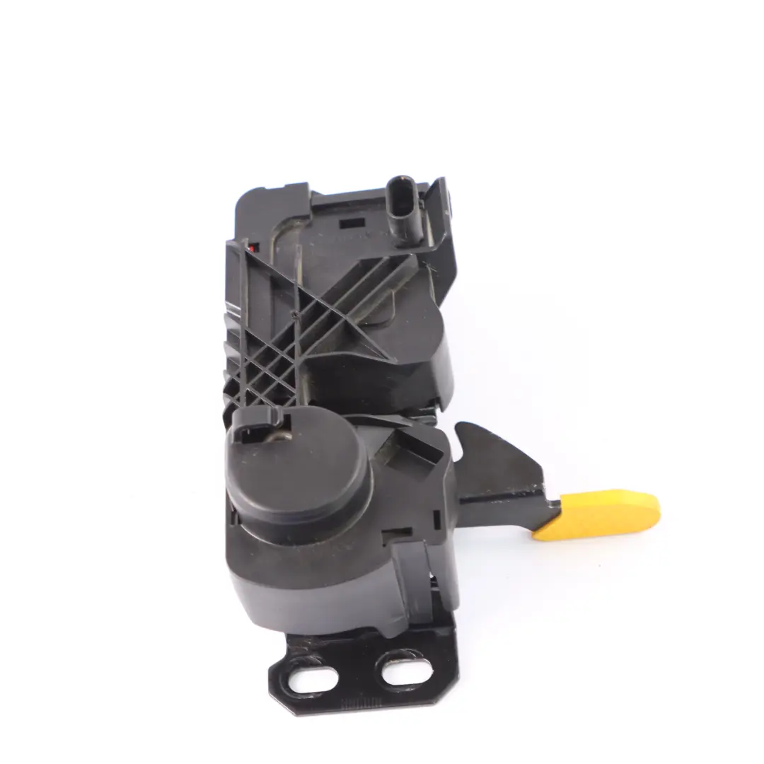  Serratura cofano Mercedes W176 W246 Rilascio cofano inferiore Gancio chiusura - SKU A2468800460-1 - Numero di parte A2468800460