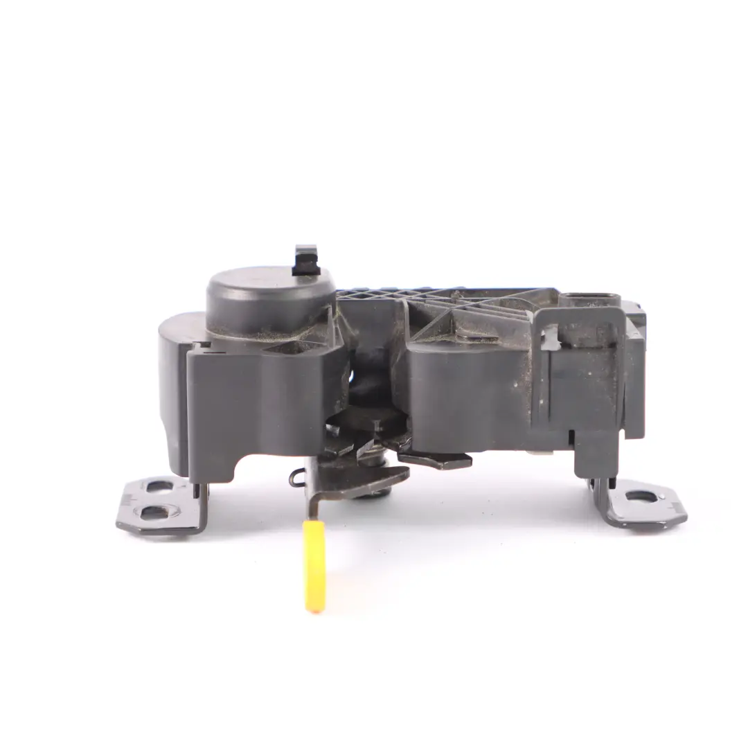 Serratura cofano Mercedes W176 W246 Rilascio cofano inferiore Gancio chiusura per con numero di parte A2468800460 Serratura cofano Mercedes W176 W246 Rilascio cofano inferiore Gancio chiusura - SKU A2468800460 - Numero di parte A2468800460