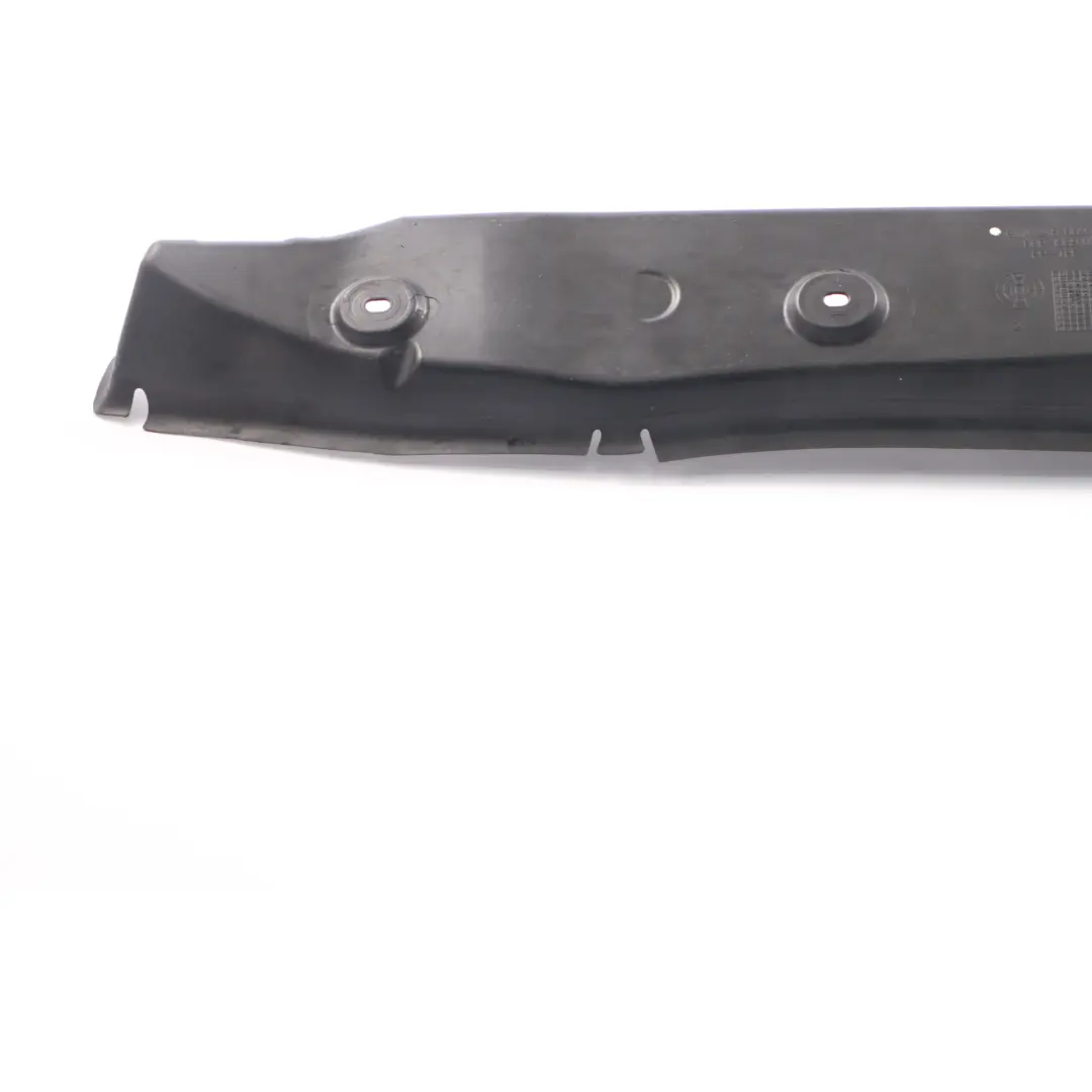 Mercedes W246 Support d'aile avant gauche Support de panneau d'aile - SKU A2468890925 - Numéro de pièce A2468890925