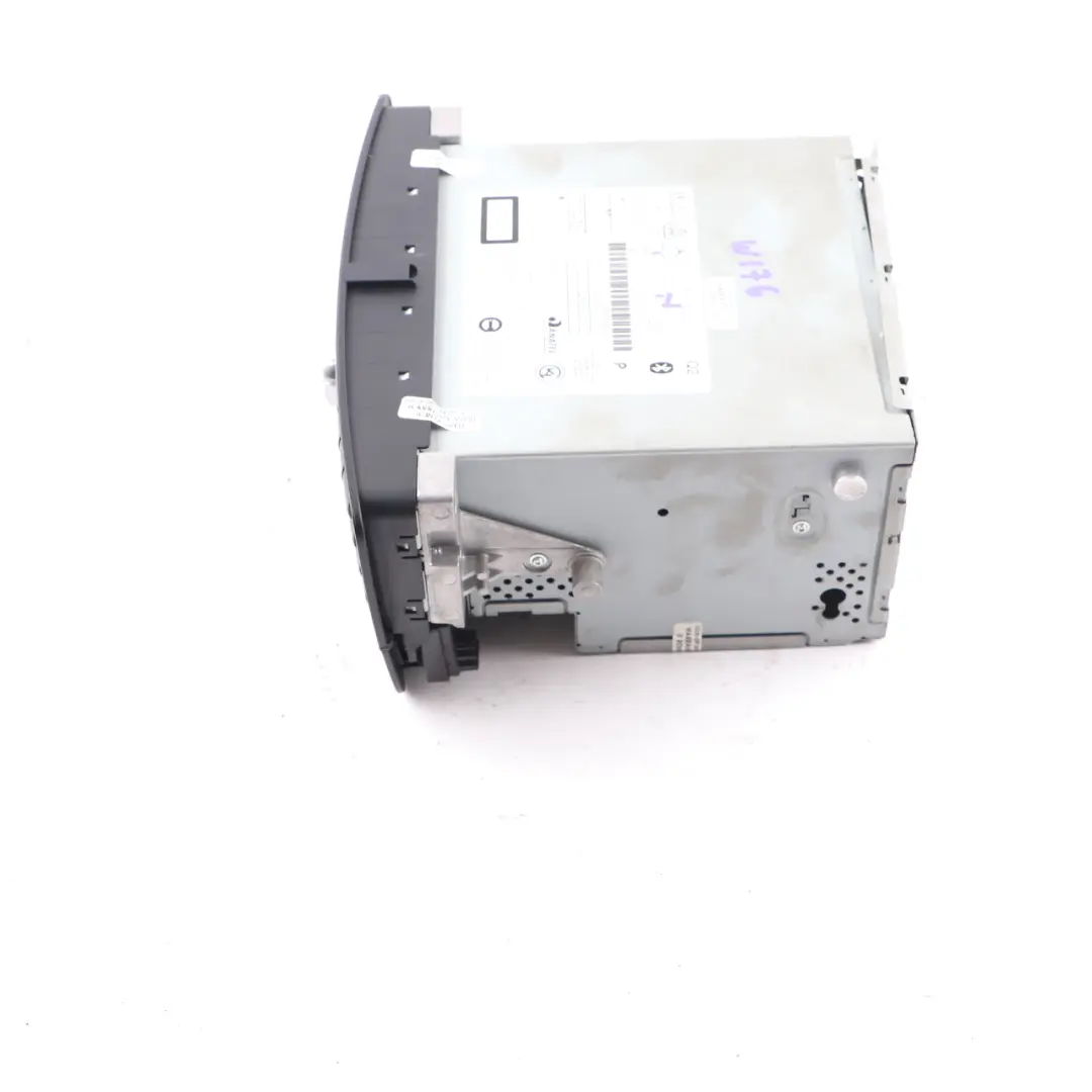 Radio Hauptgerät COMAND Navi Player Steuergerät für Mercedes W176 W246 mit Teilenummer A2469000012 Mercedes W176 W246 Radio Hauptgerät COMAND Navi Player Steuergerät - SKU A2469000012-1 - Teilenummer A2469000012