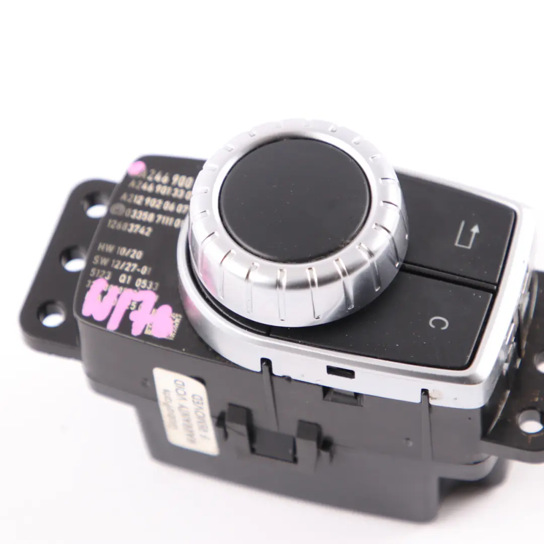 Pokrętło IDRIVE Multimedia do Mercedes W176 W246 o numerze A2469001309 Mercedes W176 W246 Pokrętło IDRIVE Multimedia - SKU A2469001309 - Numer Części A2469001309
