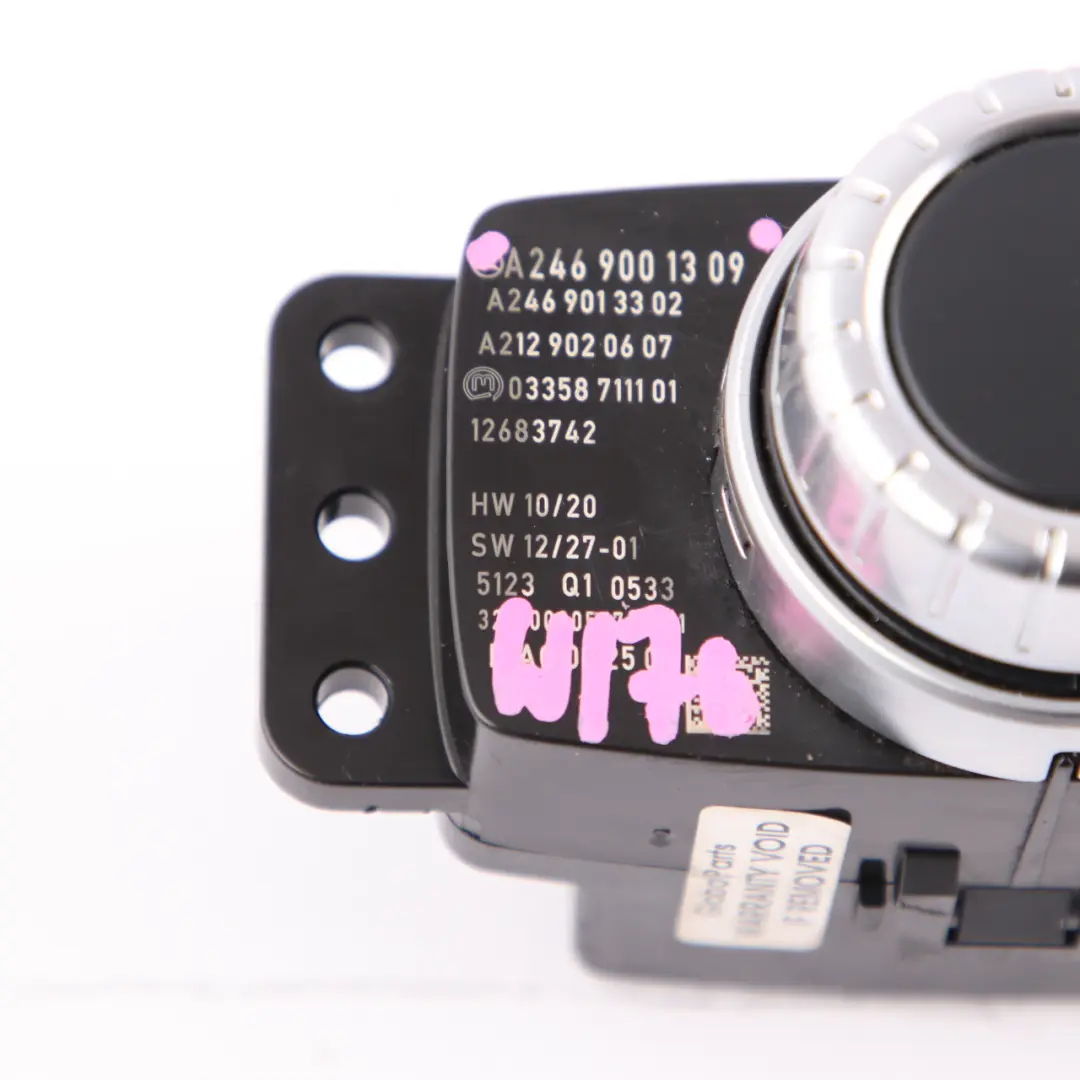 Contrôleur multimédia Mercedes W176 W246 Des boutons de commutation pour à propos du numéro de pièce A2469001309 Contrôleur multimédia Mercedes W176 W246 Des boutons de commutation - SKU A2469001309 - Numéro de pièce A2469001309