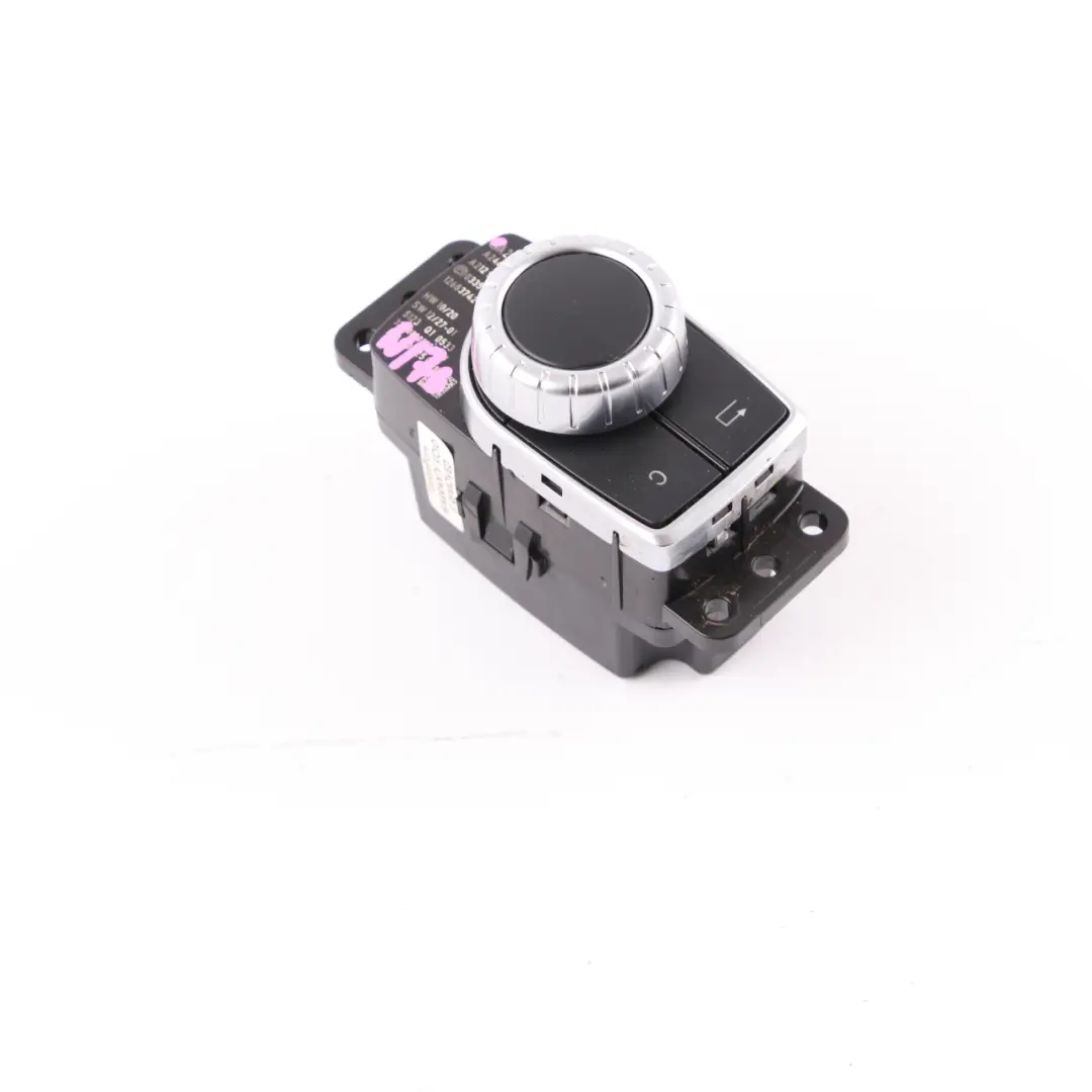 Controlador Multimedia Mercedes W176 W246 Botón Interruptor Control para con número de pieza A2469001309 Controlador Multimedia Mercedes W176 W246 Botón Interruptor Control - SKU A2469001309 - Número de pieza A2469001309