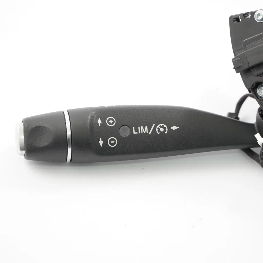 Przełącznik Zespolony Kolumny Tempomatu do Mercedes Vito W447 o numerze A2469004120 Mercedes Vito W447 Przełącznik Zespolony Kolumny Tempomatu - SKU A2469004120-2 - Numer Części A2469004120