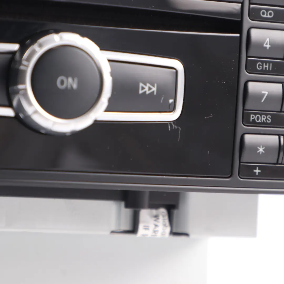 Radio CD Player Mercedes W176 W246 COMAND Nav Sat Head Unit para con número de pieza A2469006710 Radio CD Player Mercedes W176 W246 COMAND Nav Sat Head Unit - SKU A2469006710 - Número de pieza A2469006710