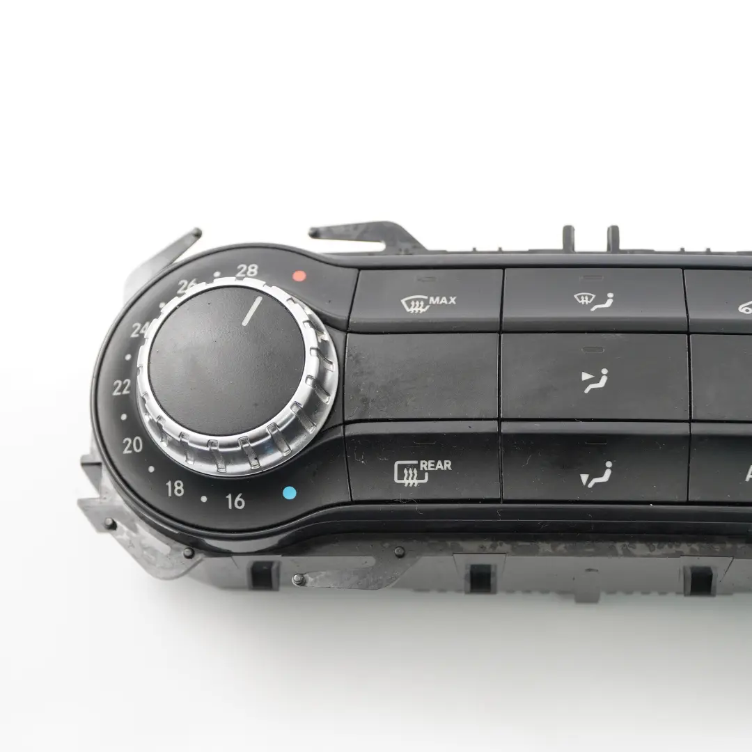 Pannello clima Interruttore riscaldatore Air Con A/C per Mercedes W246 con numero di parte A2469008215 Mercedes W246 Pannello clima Interruttore riscaldatore Air Con A/C - SKU A2469008215 - Numero di parte A2469008215