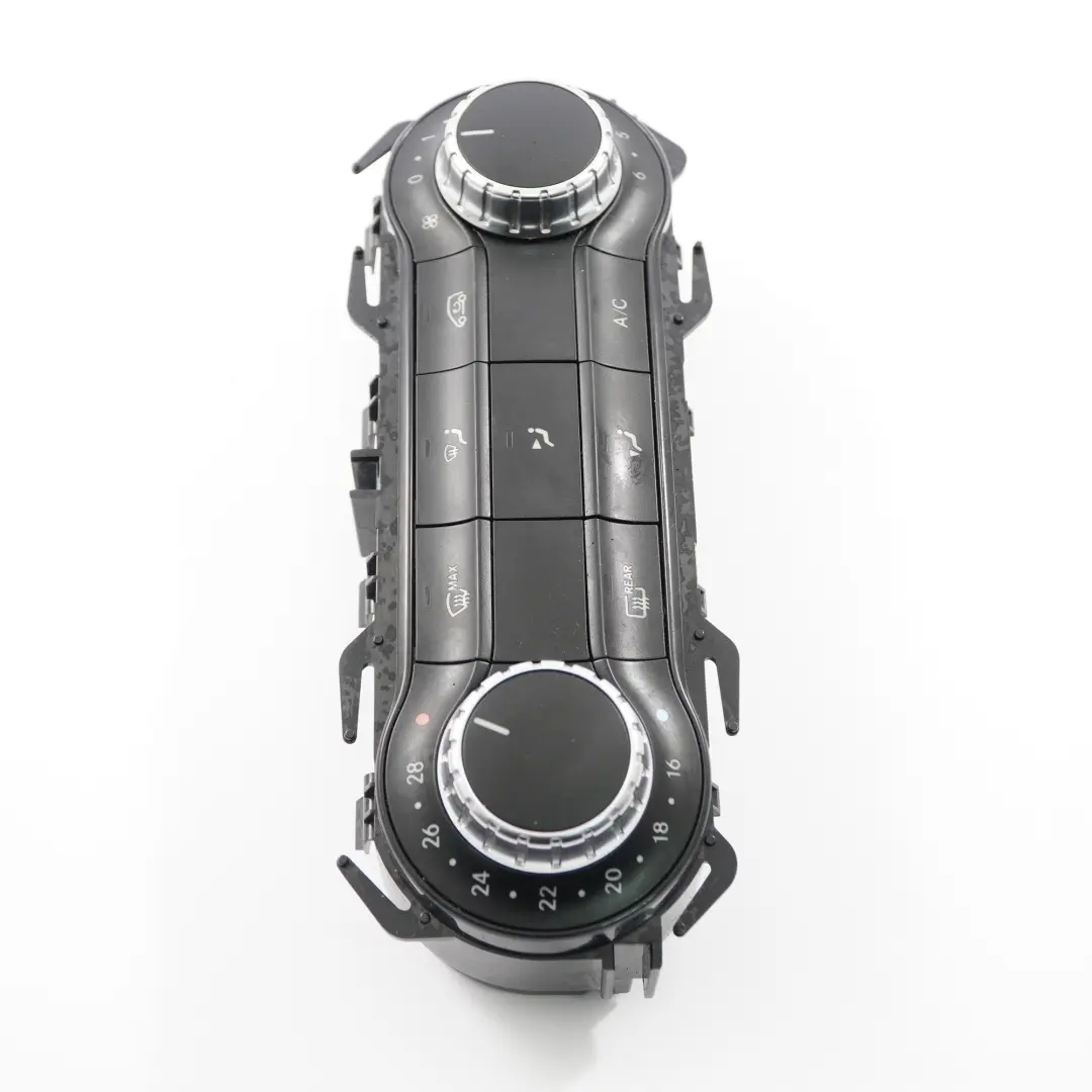 Pannello clima Interruttore riscaldatore Air Con A/C per Mercedes W246 con numero di parte A2469008215 Mercedes W246 Pannello clima Interruttore riscaldatore Air Con A/C - SKU A2469008215 - Numero di parte A2469008215