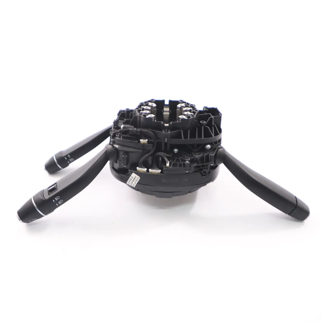 Indicatore di direzione Steli dei tergicristalli Squib per Mercedes W176 W246 con numero di parte A2469008917 Mercedes W176 W246 Indicatore di direzione Steli dei tergicristalli Squib - SKU A2469008917 - Numero di parte A2469008917