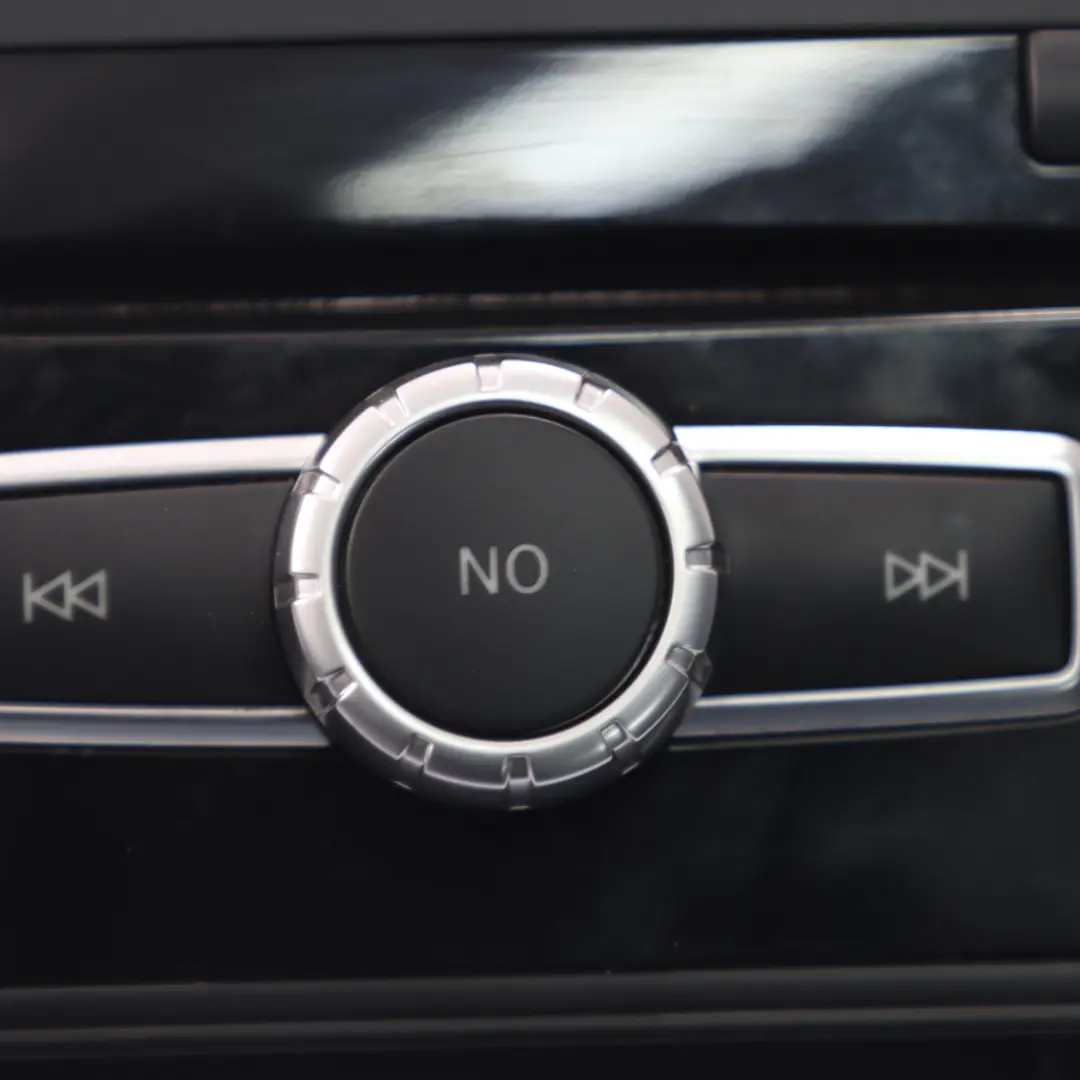  Panneau Radio Mercedes W176 W246 Radio Multimedia Switch Control - SKU A2469009412-1 - Numéro de pièce A2469009412