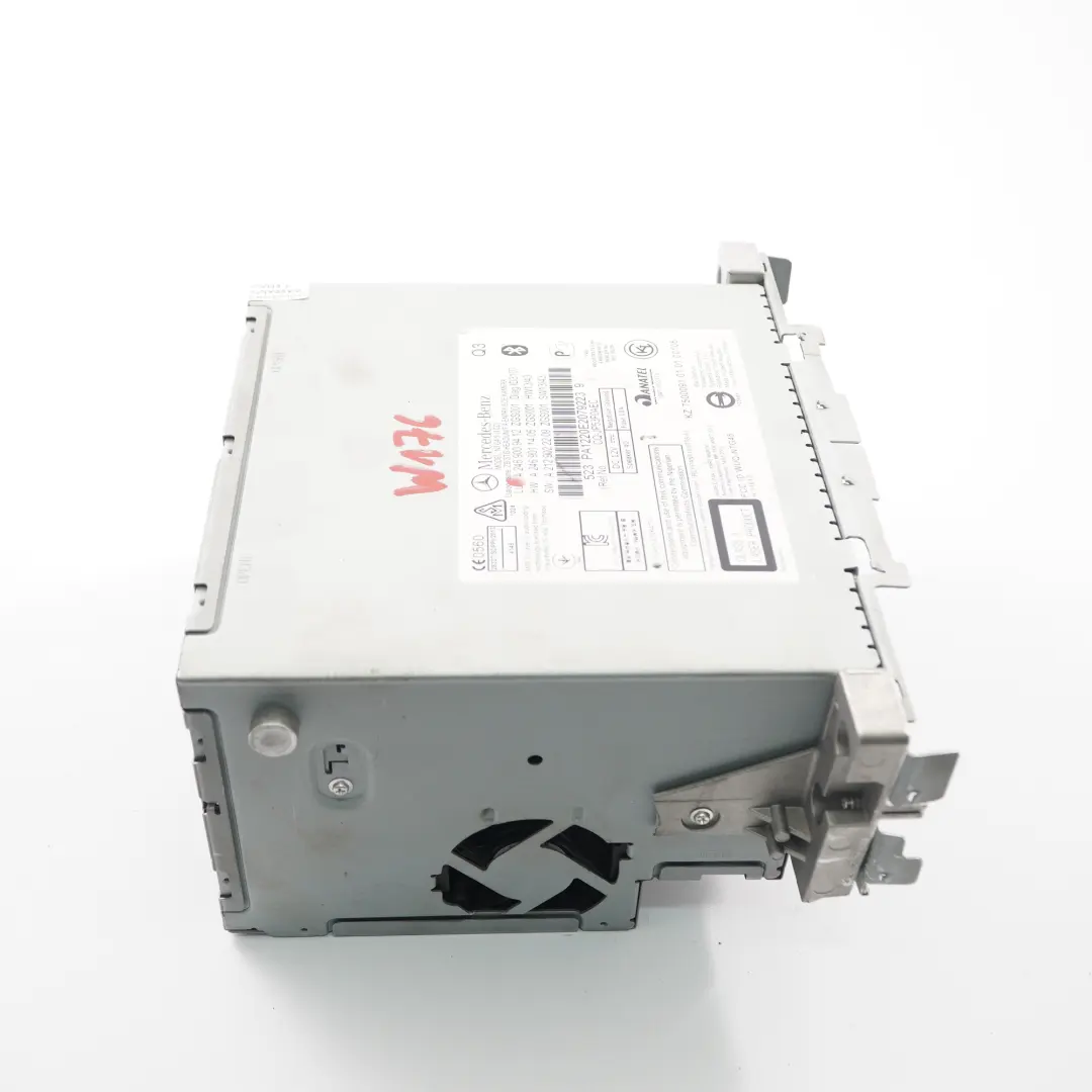 Jednostka Główna Radioodtwarzacz CD Bluetooth Multimedia do Mercedes W176 o numerze A2469009412 Mercedes W176 Jednostka Główna Radioodtwarzacz CD Bluetooth Multimedia - SKU A2469009412 - Numer Części A2469009412