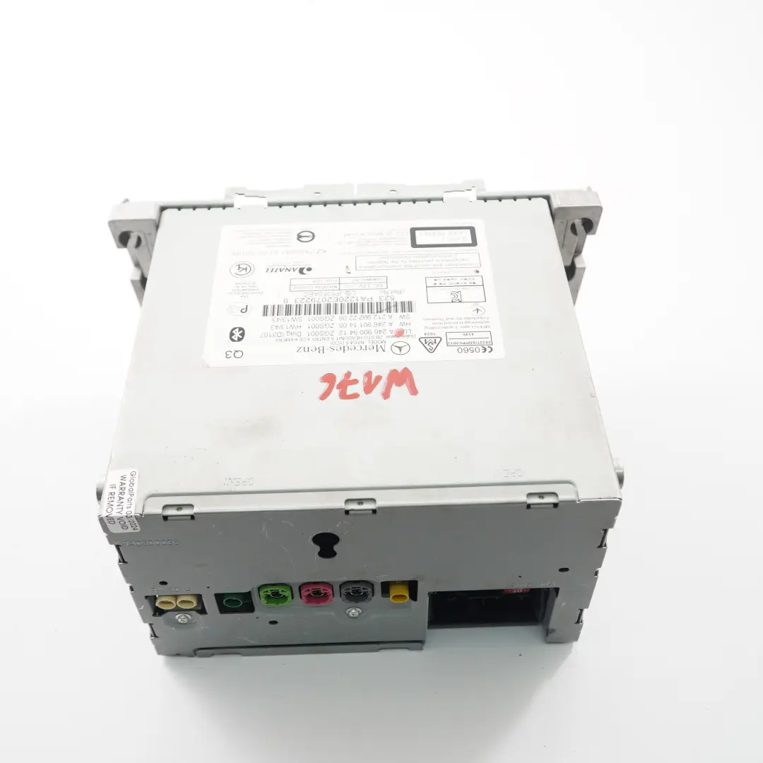 Hauptgerät Radio Cd Player Bluetooth Multimedia Comand für Mercedes W176 mit Teilenummer A2469009412 Mercedes W176 Hauptgerät Radio Cd Player Bluetooth Multimedia Comand - SKU A2469009412 - Teilenummer A2469009412