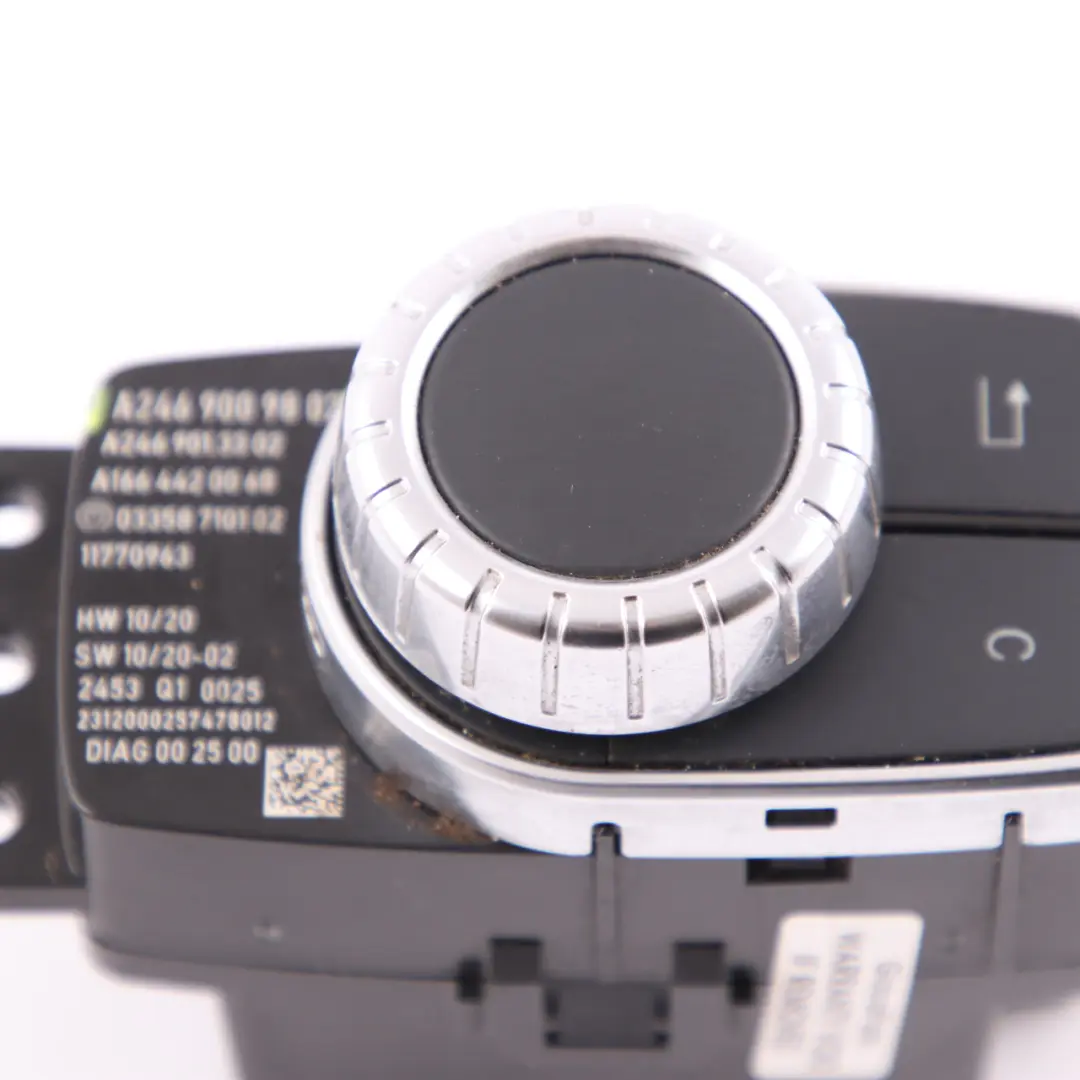 Mercedes W176 Unité de contrôle boutons fonction radiocommandes - SKU A2469009802 - Numéro de pièce A2469009802