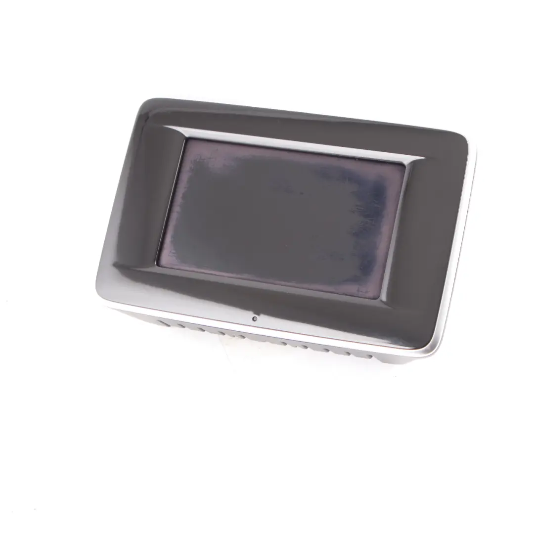 Pantalla Mercedes W176 W246 Central de Información Salpicadero para con número de pieza A2469016002 Pantalla Mercedes W176 W246 Central de Información Salpicadero - SKU A2469016002 - Número de pieza A2469016002
