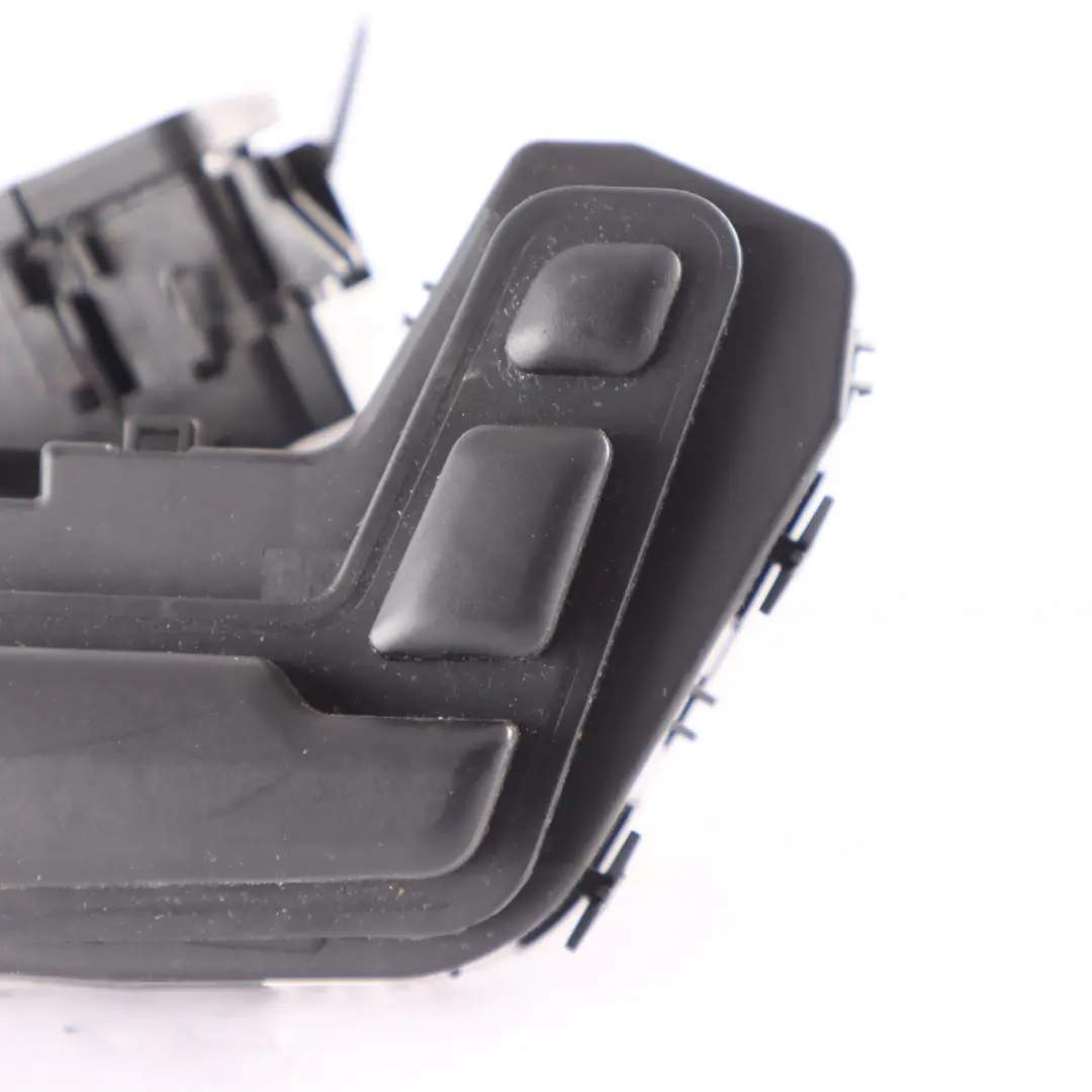 Interrupteur siège Mercedes W176 W246 Règlement Porte avant droite pour à propos du numéro de pièce A2469050351 Interrupteur siège Mercedes W176 W246 Règlement Porte avant droite - SKU A2469050351 - Numéro de pièce A2469050351