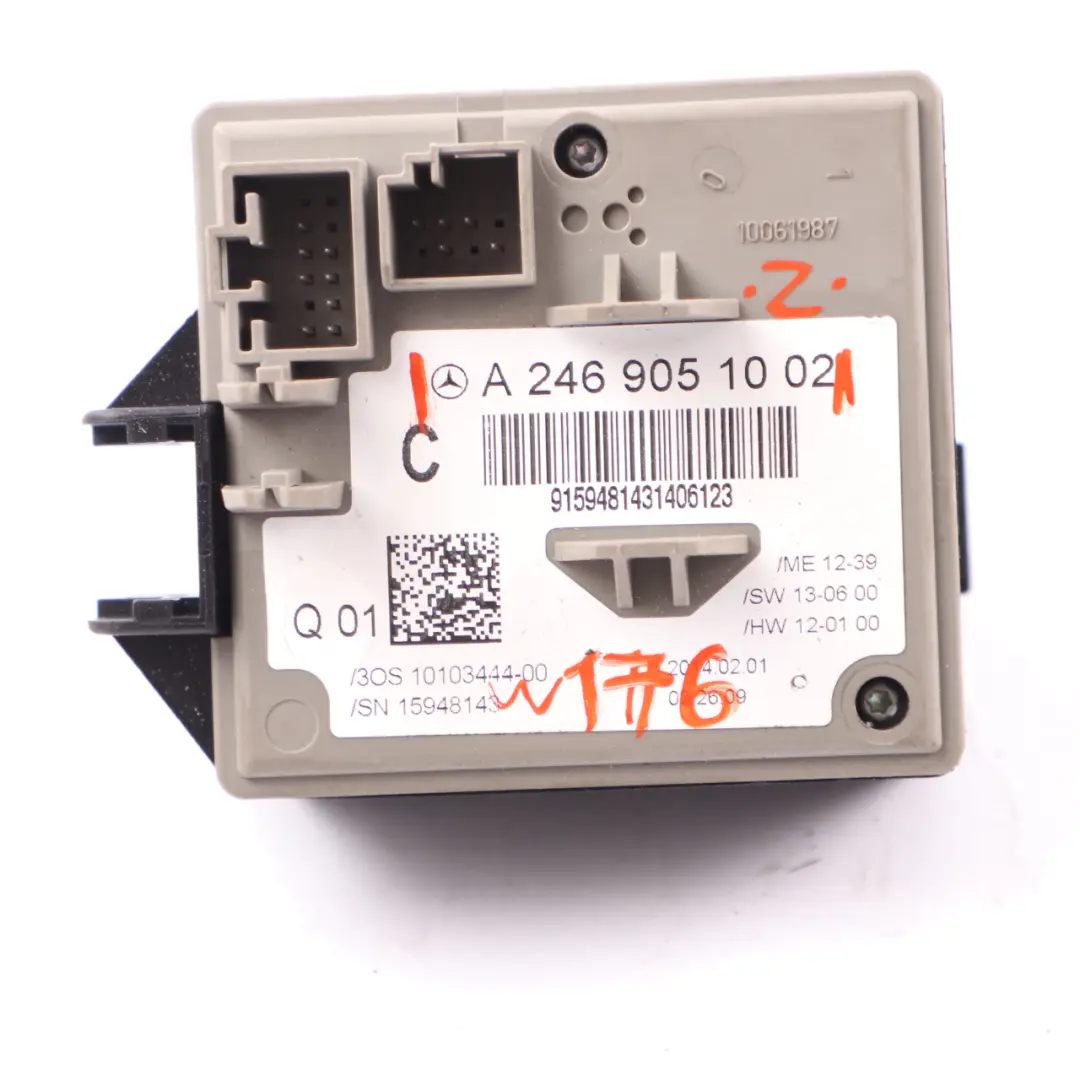 Interruttore accensione Unità controllo serratura lettore per Mercedes W176 W246 con numero di parte A2469051002 Mercedes W176 W246 Interruttore accensione Unità controllo serratura lettore - SKU A2469051002 - Numero di parte A2469051002