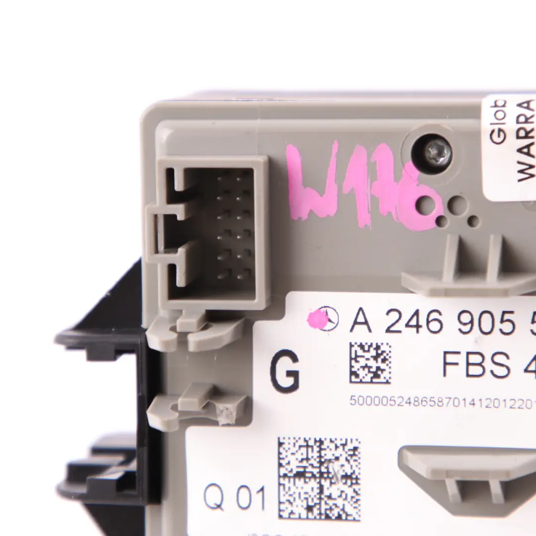 Interrupteur Start Stop Mercedes W176 W246 Bouton Moteur Argent - SKU A2469055003 - Numéro de pièce A2469055003