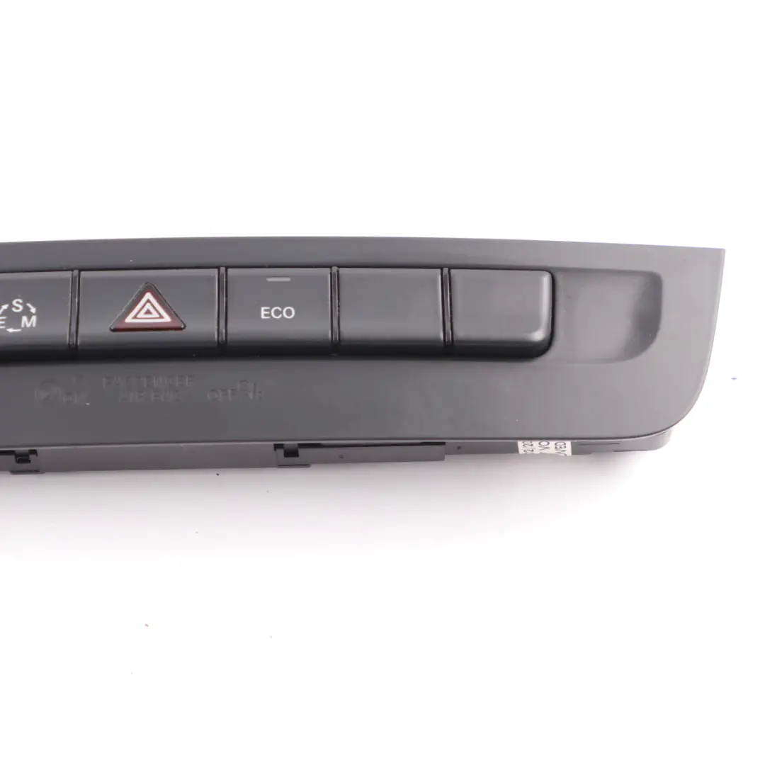 Interruptor Peligro Mercedes W176 W246 Consola Central Botonera ECO - SKU A2469055602 - Número de pieza A2469055602