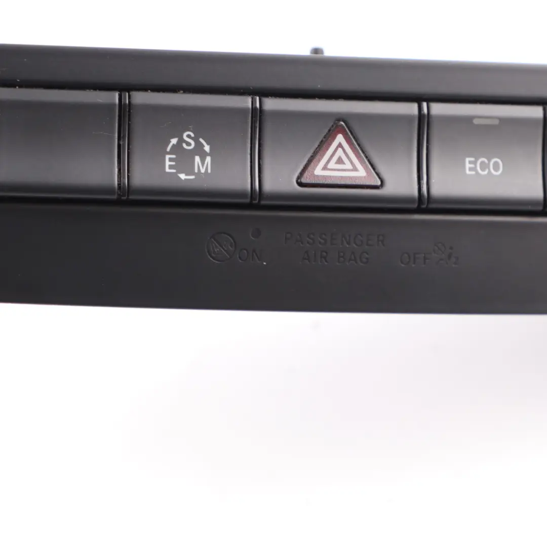  Interruptor Peligro Mercedes W176 W246 Consola Central Botonera ECO - SKU A2469055602 - Número de pieza A2469055602