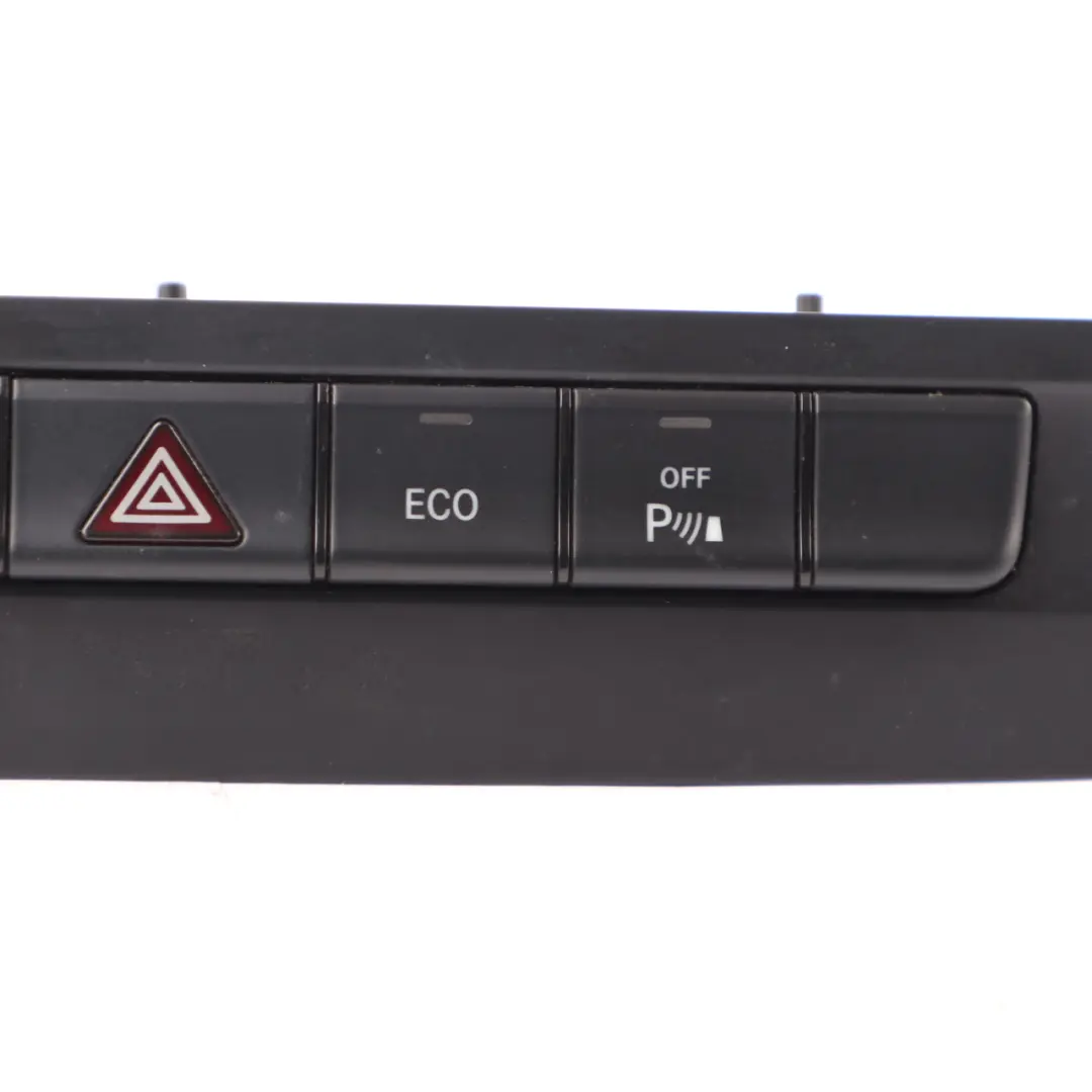  Interrupteur danger Mercedes W176 W246 ECO PDC Bouton Panneau - SKU A2469055902 - Numéro de pièce A2469055902