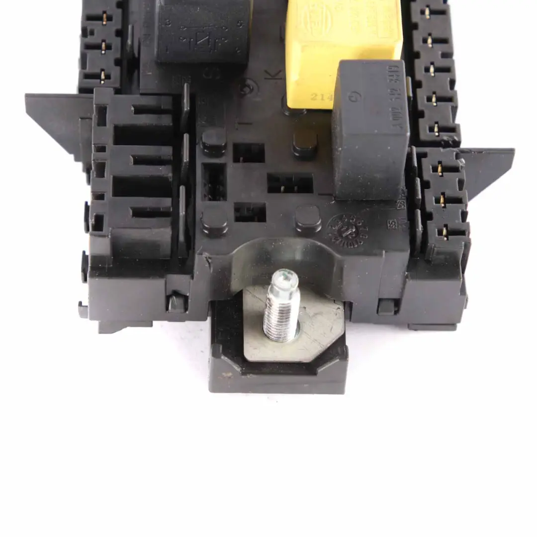 Fuse Box Mercedes W176 OM607 Front Relay Control Unit Module to with Part number A2469060093 Fuse Box Mercedes W176 OM607 Front Relay Control Unit Module - SKU A2469060093 - Part number A2469060093