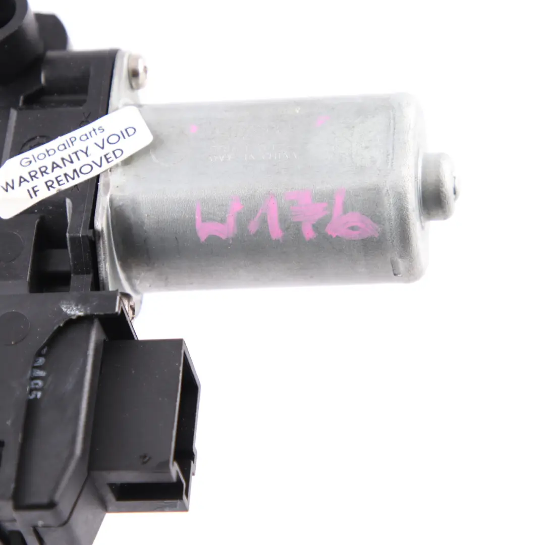 Mercedes W204 W212 Moteur De Lève-vitre De Porte Arrière Droite A2048200642 - SKU A2469063200 - Numéro de pièce A2469063200