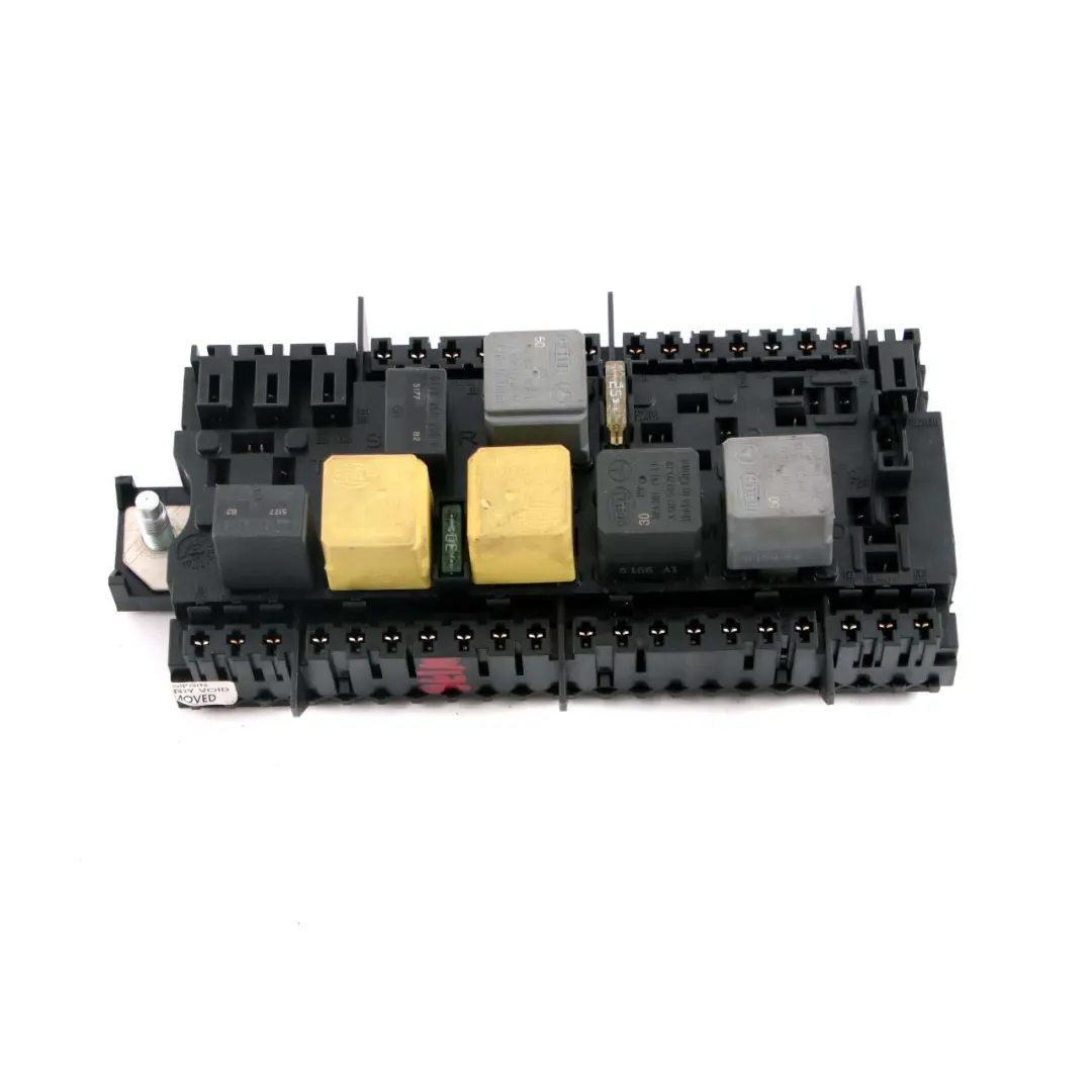 Fuse Relay Box Control Unit Module to Mercedes W176 W246 C117 with Part number A2469067100 Mercedes W176 W246 C117 Fuse Relay Box Control Unit Module - SKU A2469067100 - Part number A2469067100