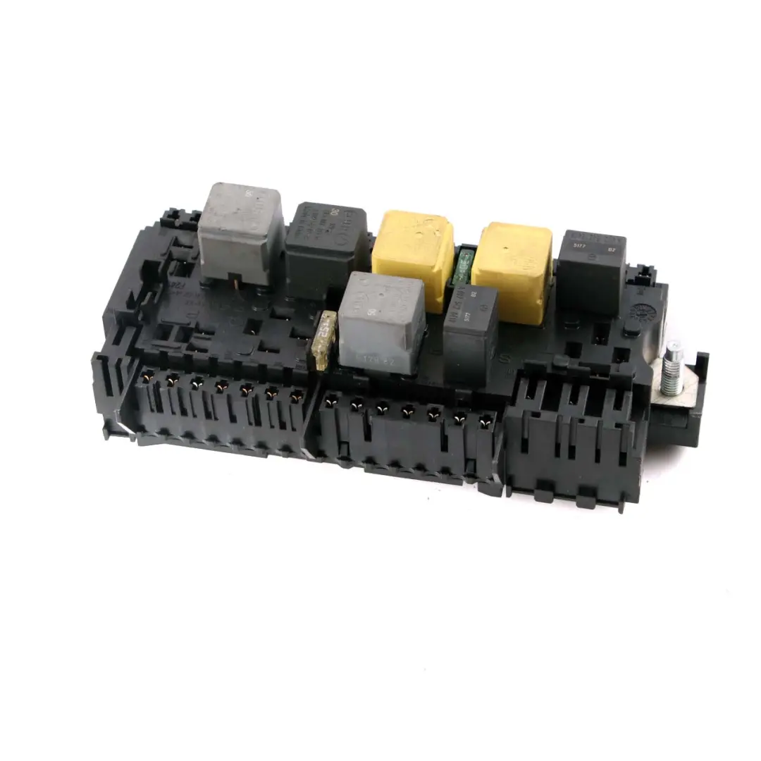 Fuse Relay Box Control Unit Module to Mercedes W176 W246 C117 with Part number A2469067100 Mercedes W176 W246 C117 Fuse Relay Box Control Unit Module - SKU A2469067100 - Part number A2469067100