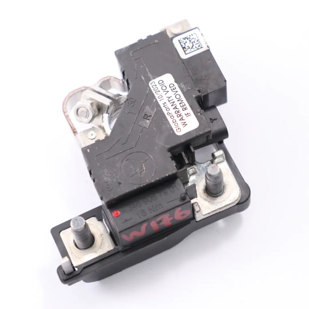 Fil borne pôle positif plus de la batterie pour Mercedes C117 W176 W246 à propos du numéro de pièce A2469067901 Mercedes C117 W176 W246 Fil borne pôle positif plus de la batterie - SKU A2469067901 - Numéro de pièce A2469067901