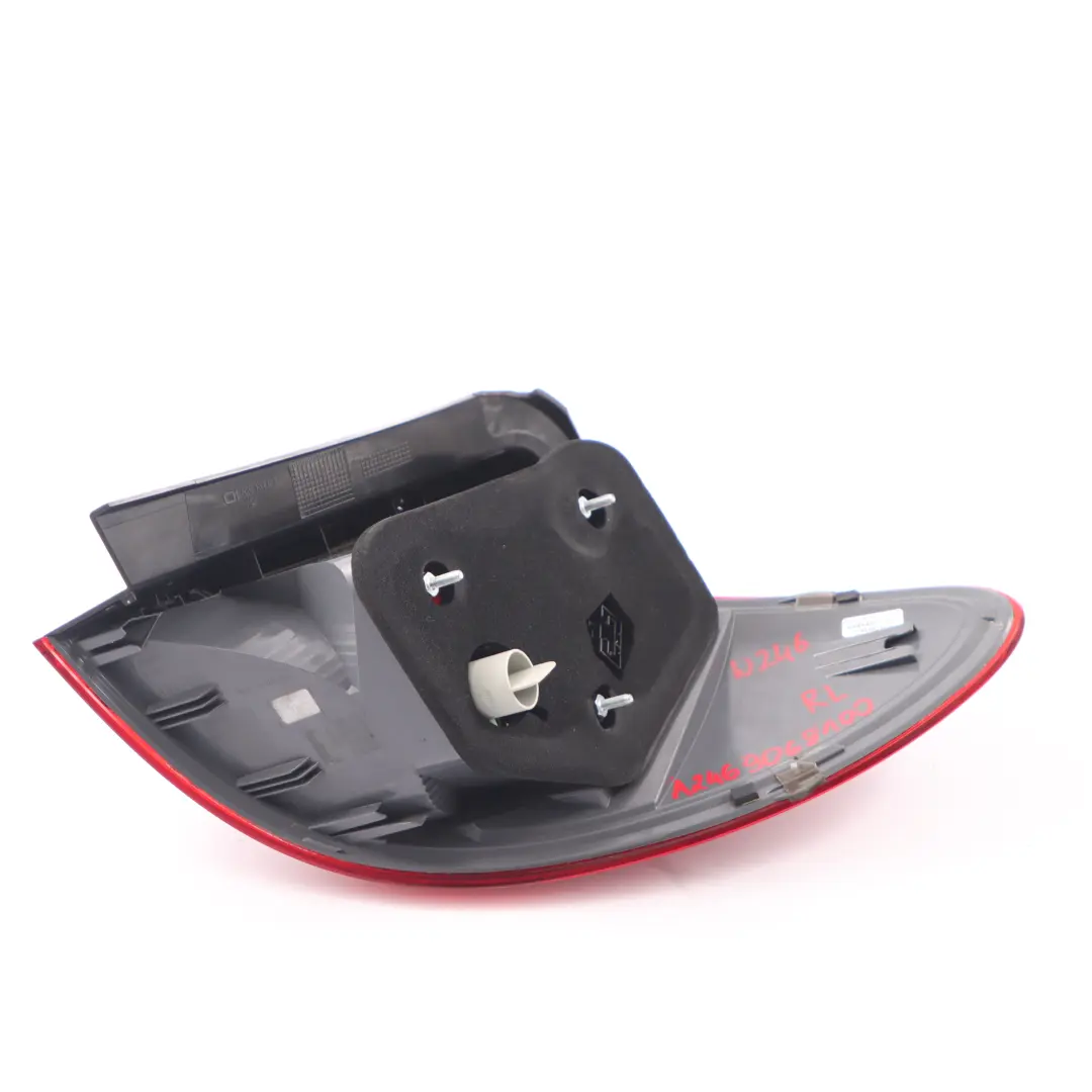 Mercedes W246 Fanale posteriore sinistro laterale LED - SKU A2469068100 - Numero di parte A2469068100