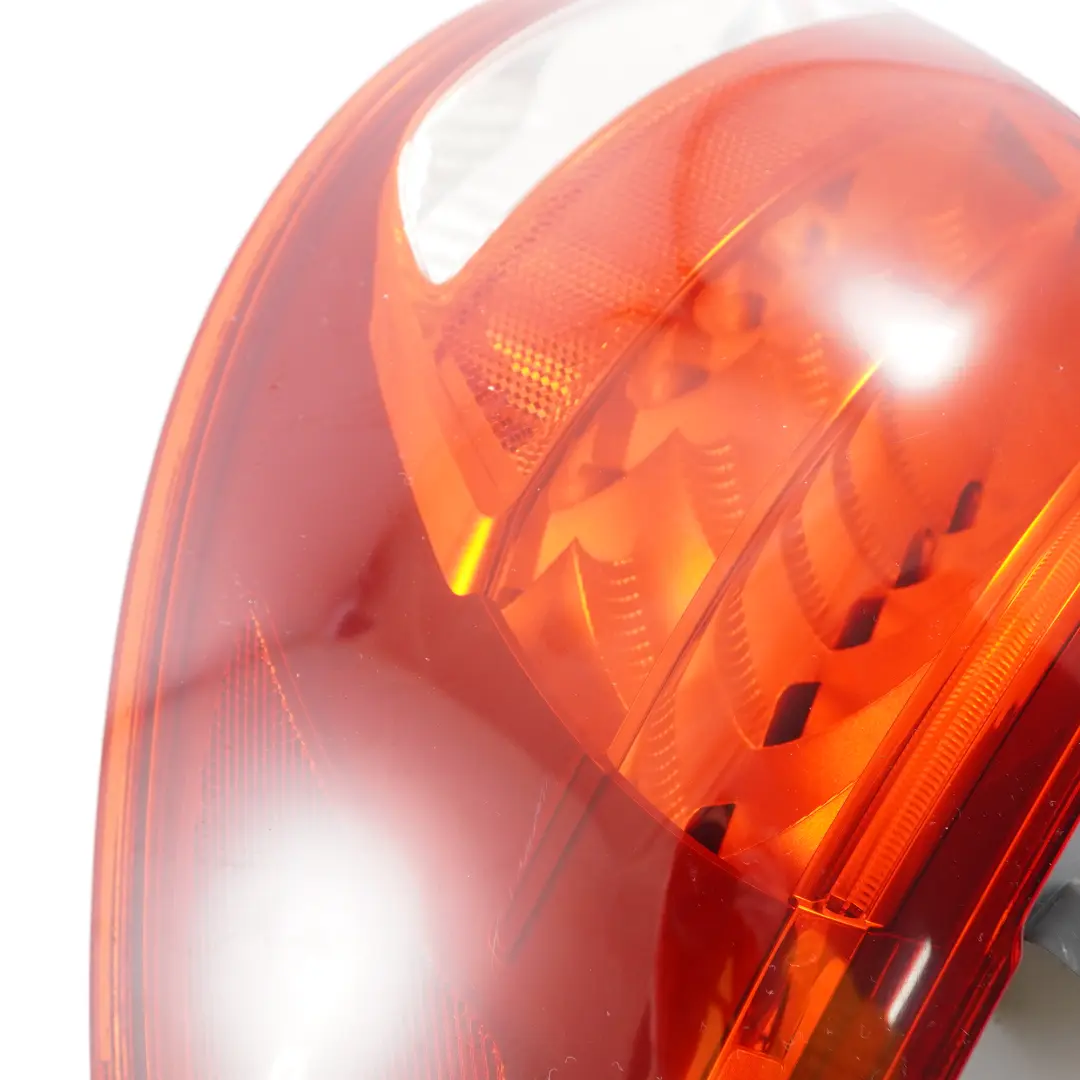 Mercedes W246 Feu arrière droit Panneau latéral du feu arrière LED - SKU A2469068200 - Numéro de pièce A2469068200