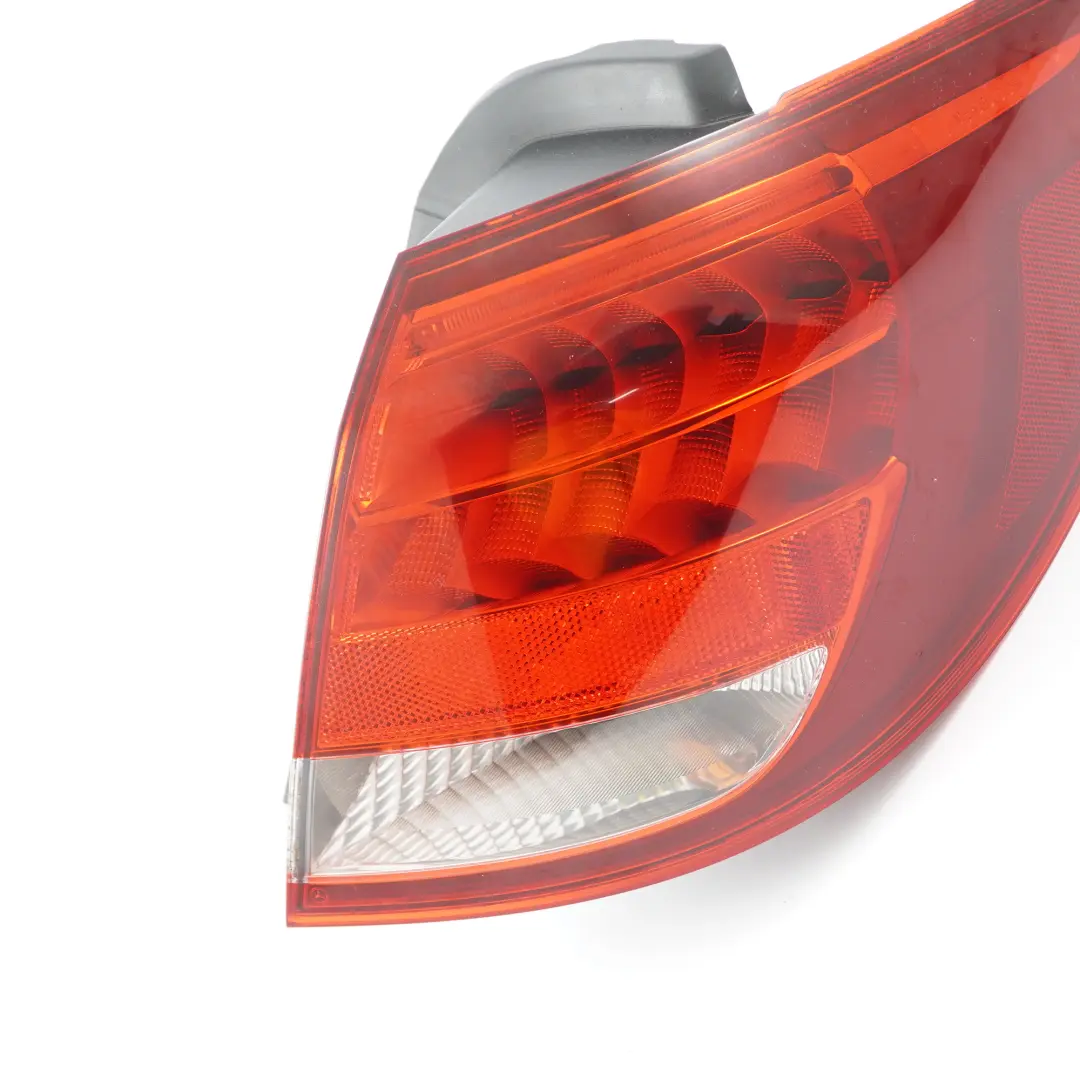 Mercedes W246 Luz Trasera Derecha Panel lateral luces traseras LED - SKU A2469068200 - Número de pieza A2469068200