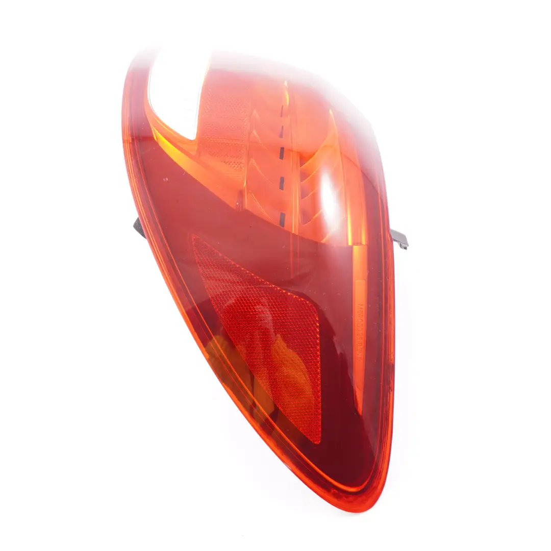 Rück leuchte rechts Rück licht Seitenwand LED für Mercedes W246 mit Teilenummer A2469068200 Mercedes W246 Rück leuchte rechts Rück licht Seitenwand LED - SKU A2469068200 - Teilenummer A2469068200
