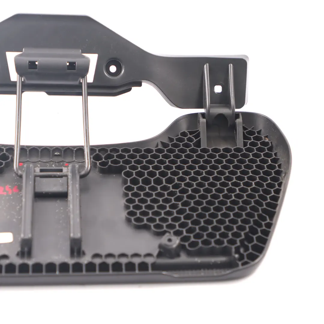 Siège Table Pliante Gauche Droite Plaque Recouvrement pour Mercedes W246 à propos du numéro de pièce A2469101601 Mercedes W246 Siège Table Pliante Gauche Droite Plaque Recouvrement - SKU A2469101601 - Numéro de pièce A2469101601