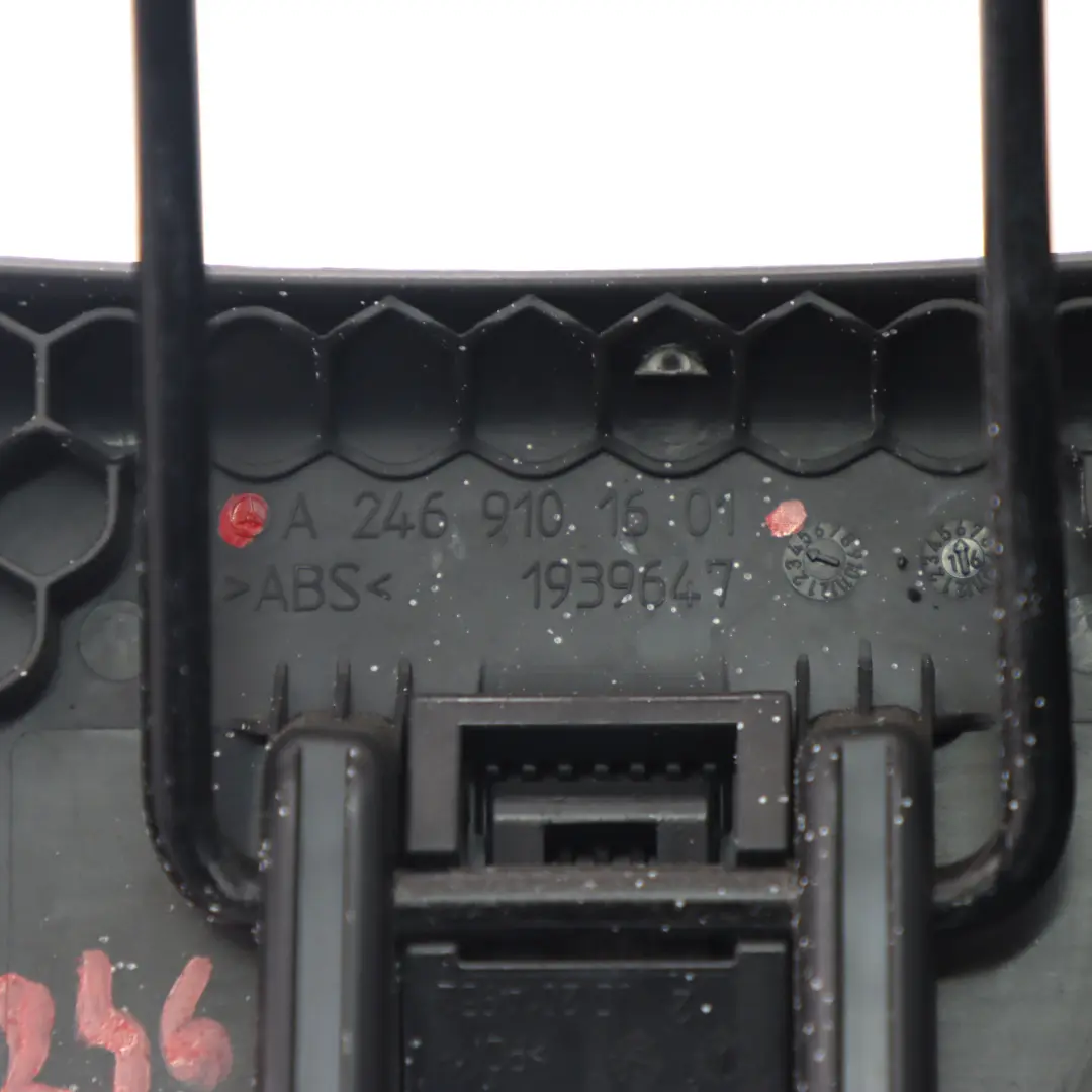 Sedile Pieghevole Sinistra Destra Piastra posteriore per Mercedes W246 con numero di parte A2469101601 Mercedes W246 Sedile Pieghevole Sinistra Destra Piastra posteriore - SKU A2469101601 - Numero di parte A2469101601