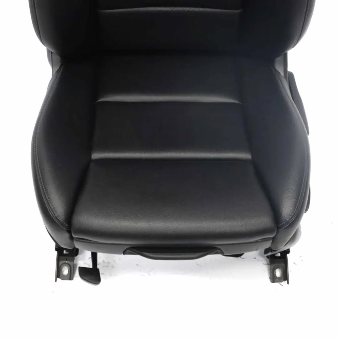  Siège avant Mercedes W176 Classe A gauche simili cuir noir - SKU A2469105702-1 - Numéro de pièce A2469105702