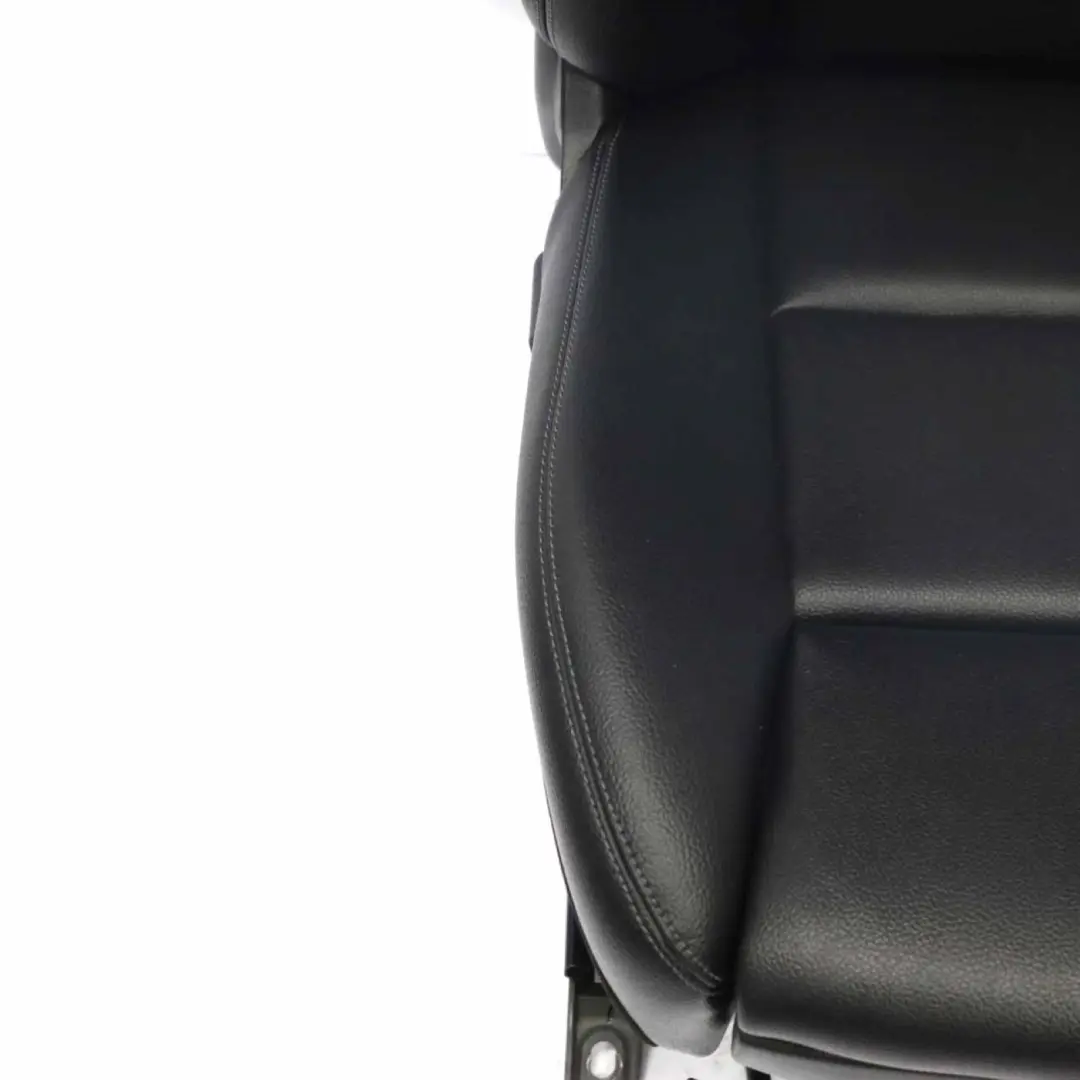  Siège avant Mercedes W176 Classe A gauche simili cuir noir - SKU A2469105702-1 - Numéro de pièce A2469105702