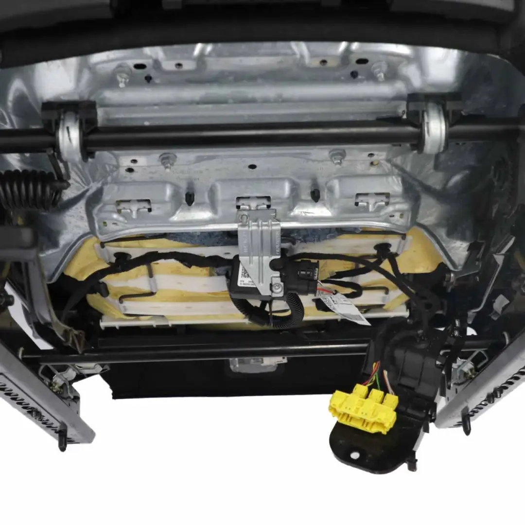 Fotel Lewy Przód Imitacja Skóry Czarna do Mercedes W176 o numerze A2469105702 Mercedes W176 Fotel Lewy Przód Imitacja Skóry Czarna - SKU A2469105702-1 - Numer Części A2469105702