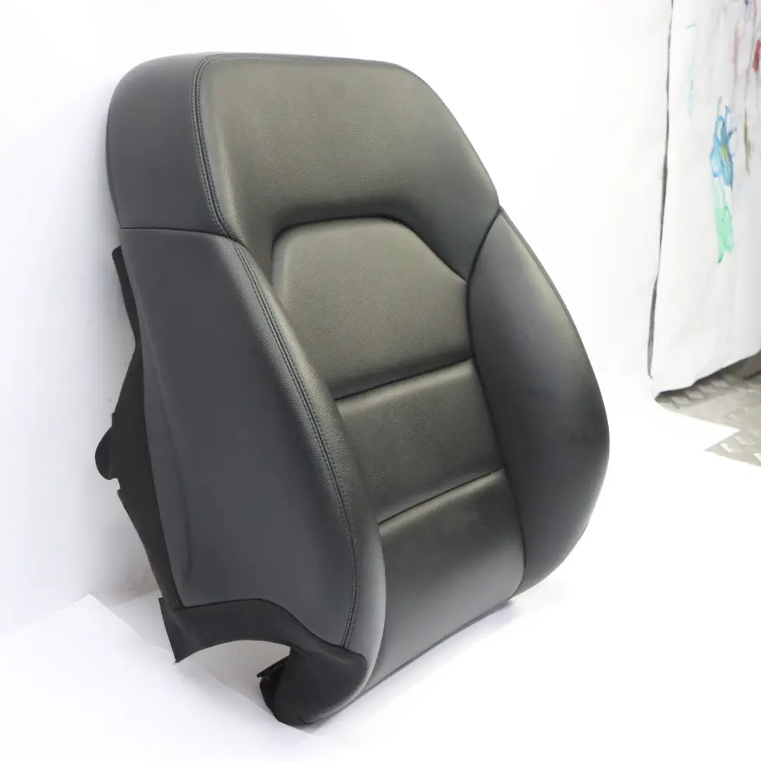 Mercedes W176 Vordersitz Links Rückenlehne Abdeckung Kunstleder Schwarz - SKU A2469105702-5 - Teilenummer A2469105702