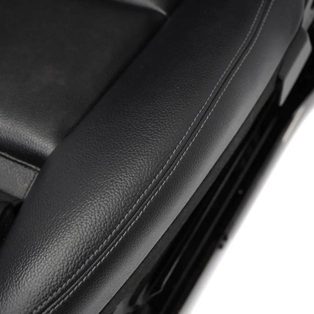  Siège Avant Mercedes W176 Droit Imitation Cuir Noir Intérieur - SKU A2469105802-3 - Numéro de pièce A2469105802