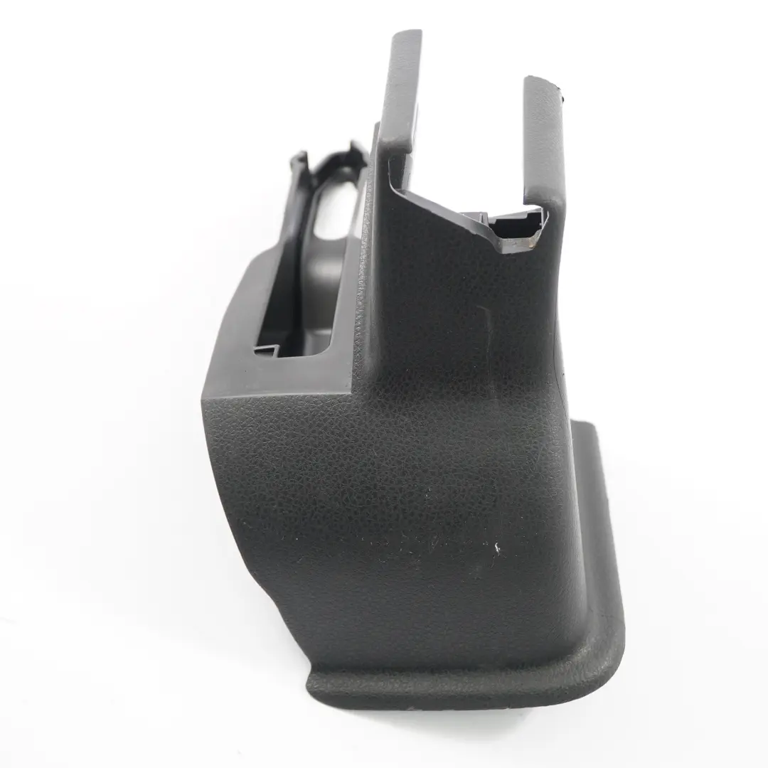  Housse de siège Mercedes W246 Avant Droite Panneau arrière Noir - SKU A2469190200 - Numéro de pièce A2469190200