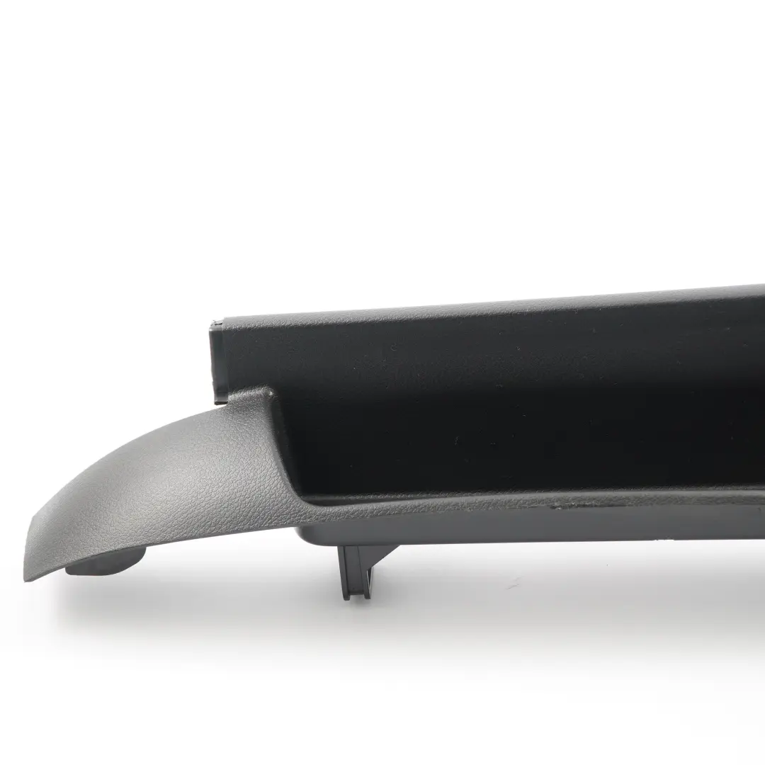 Mercedes W246 Cache rail de siège avant droit Trim Outside - SKU A2469190400 - Numéro de pièce A2469190400