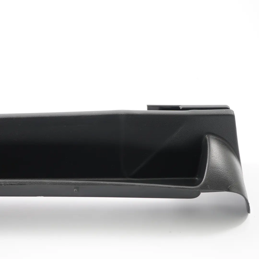 Osłona Szyny Fotela Panel Zewnętrzny Przód Prawy do Mercedes W246 o numerze A2469190400 Mercedes W246 Osłona Szyny Fotela Panel Zewnętrzny Przód Prawy - SKU A2469190400 - Numer Części A2469190400