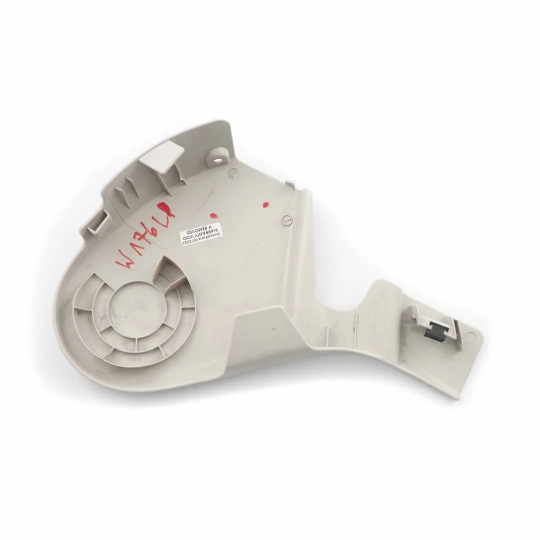 Panneau recouvrement siège avant gauche Gris pour Mercedes W246 à propos du numéro de pièce A2469194900 Mercedes W246 Panneau recouvrement siège avant gauche Gris - SKU A2469194900 - Numéro de pièce A2469194900