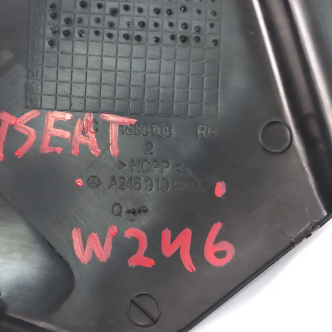 Panneau de recouvrement de siège avant droit noir pour Mercedes W246 à propos du numéro de pièce A2469195000 Mercedes W246 Panneau de recouvrement de siège avant droit noir - SKU A2469195000 - Numéro de pièce A2469195000