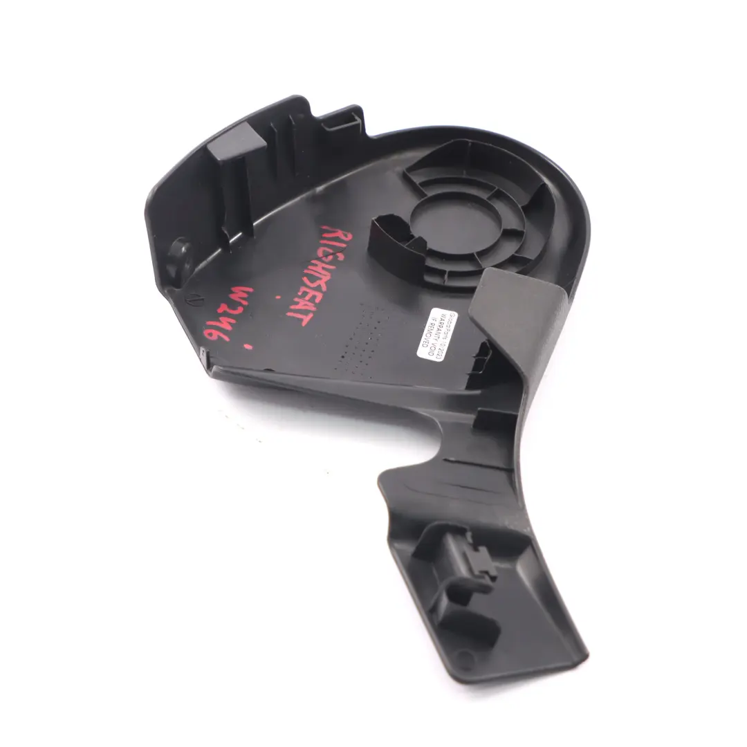 Panneau de recouvrement de siège avant droit noir pour Mercedes W246 à propos du numéro de pièce A2469195000 Mercedes W246 Panneau de recouvrement de siège avant droit noir - SKU A2469195000 - Numéro de pièce A2469195000