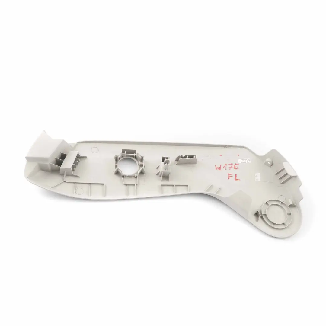 Coprisedile Mercedes W176 W246 Pannello anteriore esterno sinistro per con numero di parte A2469195700 Coprisedile Mercedes W176 W246 Pannello anteriore esterno sinistro - SKU A2469195700 - Numero di parte A2469195700