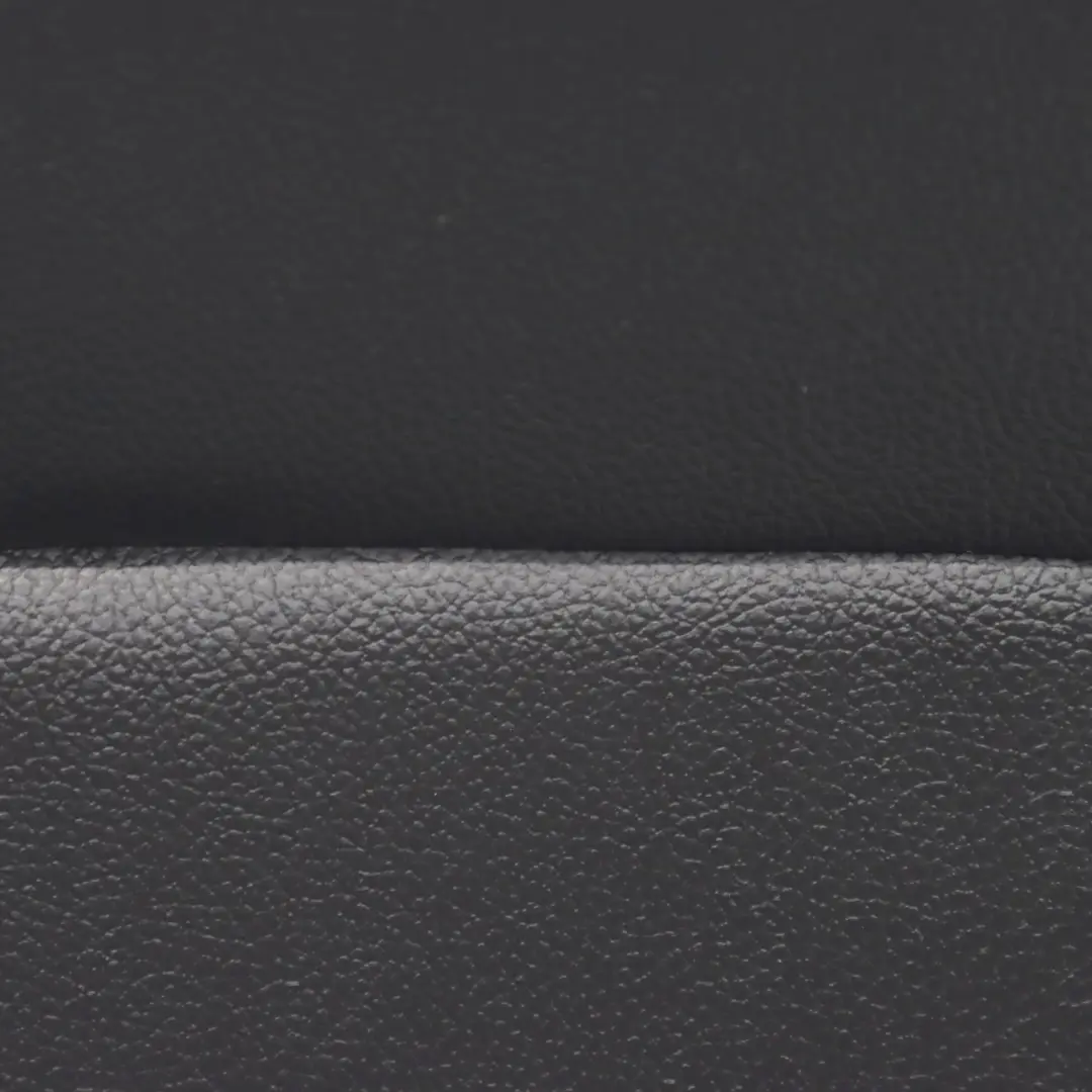 Sitz hinten links Rückenlehne Sofa Bank Kunstleder Schwarz für Mercedes W246 mit Teilenummer A2469200160 Mercedes W246 Sitz hinten links Rückenlehne Sofa Bank Kunstleder Schwarz - SKU A2469200160 - Teilenummer A2469200160