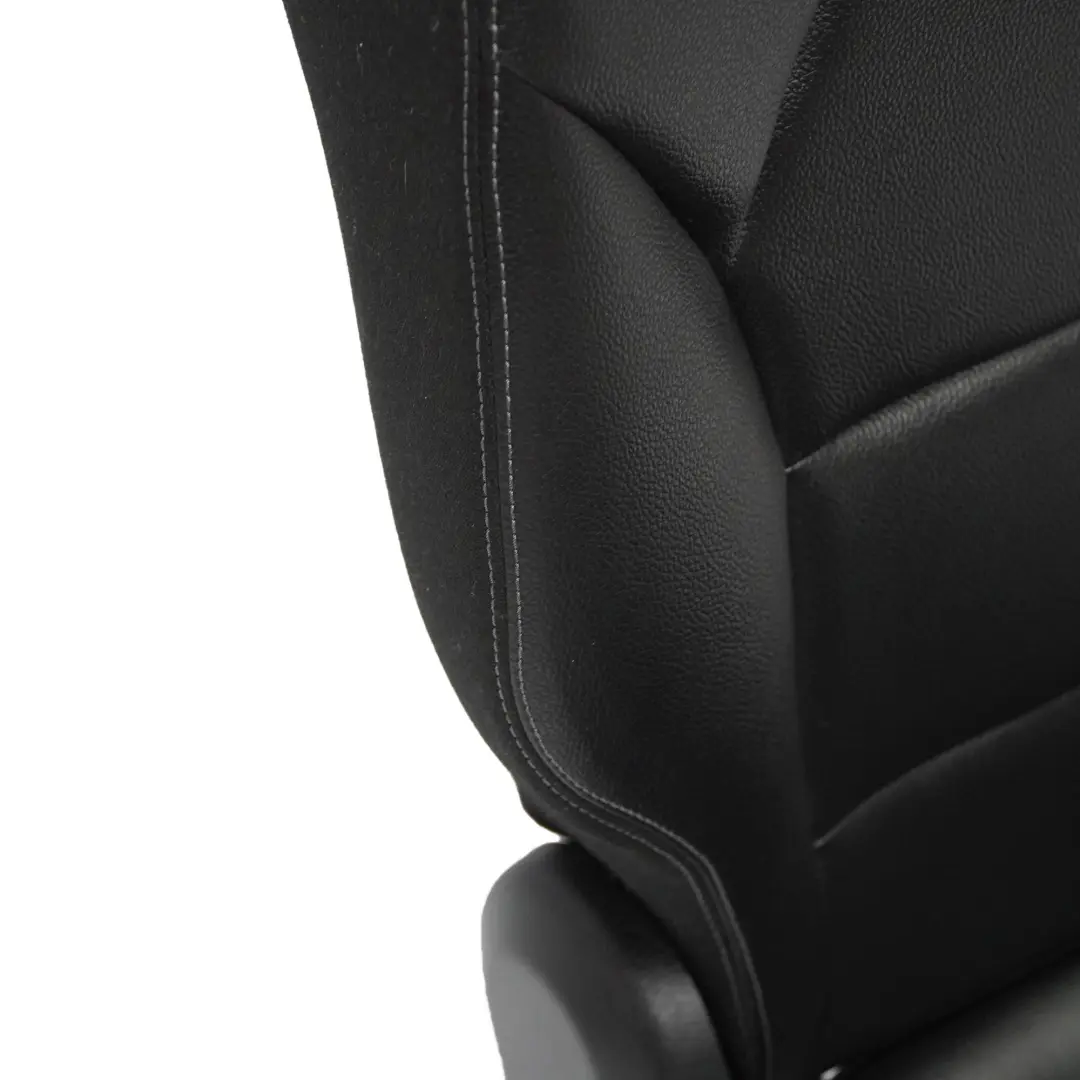 Sitz hinten rechts Rückenlehne Sofa Bank Kunstleder Schwarz für Mercedes W246 mit Teilenummer A2469200260 Mercedes W246 Sitz hinten rechts Rückenlehne Sofa Bank Kunstleder Schwarz - SKU A2469200260 - Teilenummer A2469200260