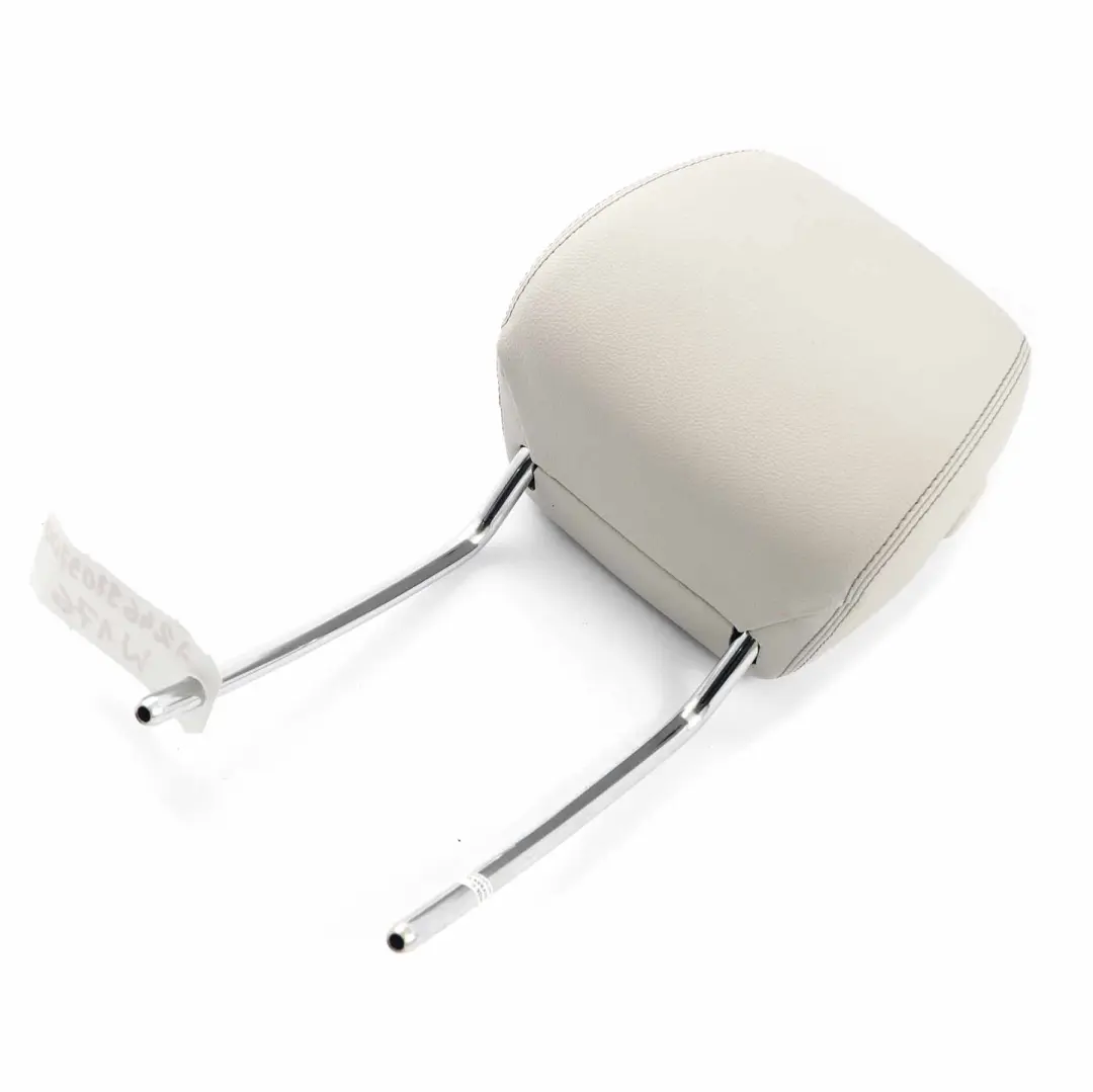 Appui-tête de siège avant gauche droite Appui-tête cuir gris pour Mercedes W176 à propos du numéro de pièce A2469703700 Mercedes W176 Appui-tête de siège avant gauche droite Appui-tête cuir gris - SKU A2469703700 - Numéro de pièce A2469703700